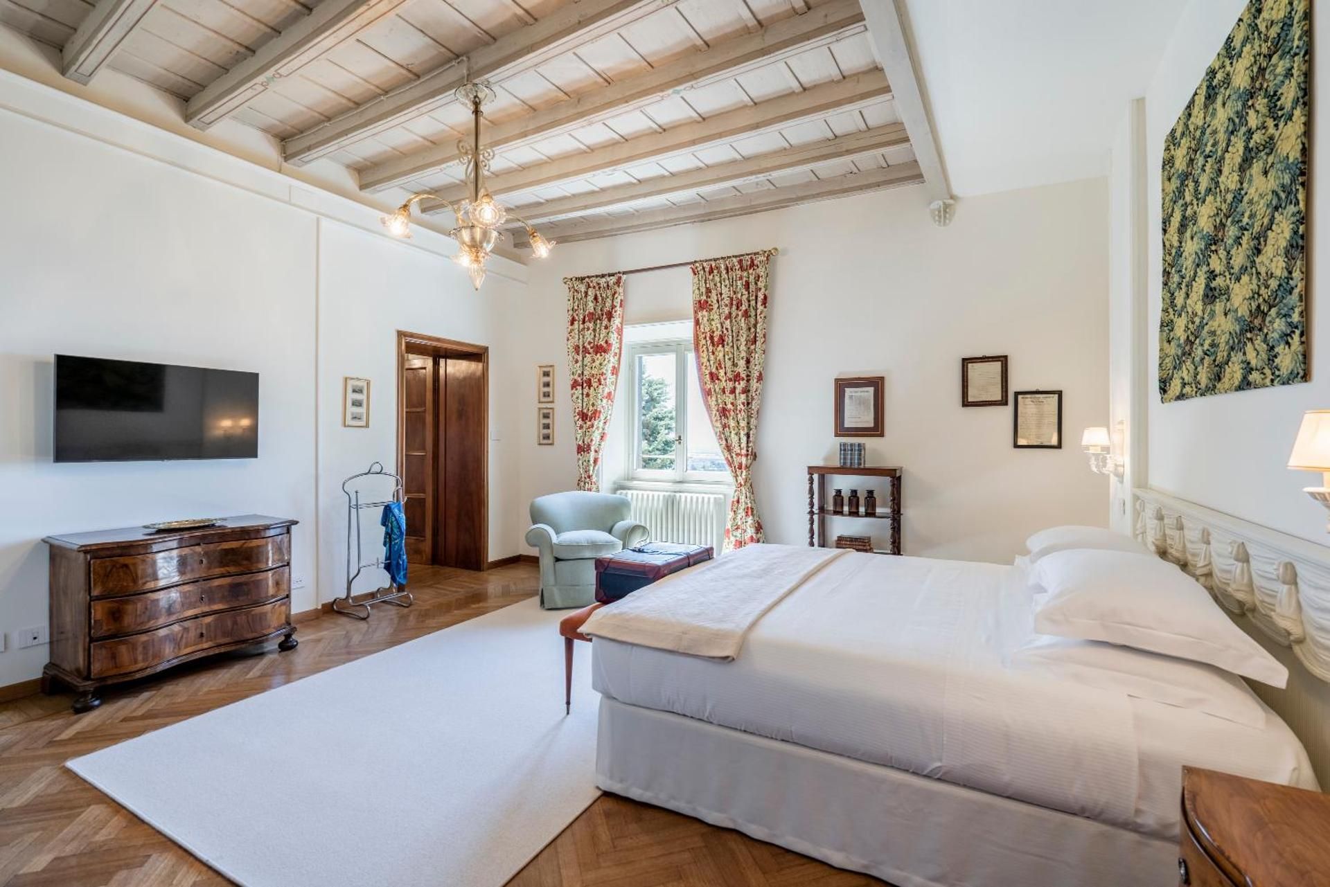 Deluxe Junior Suite