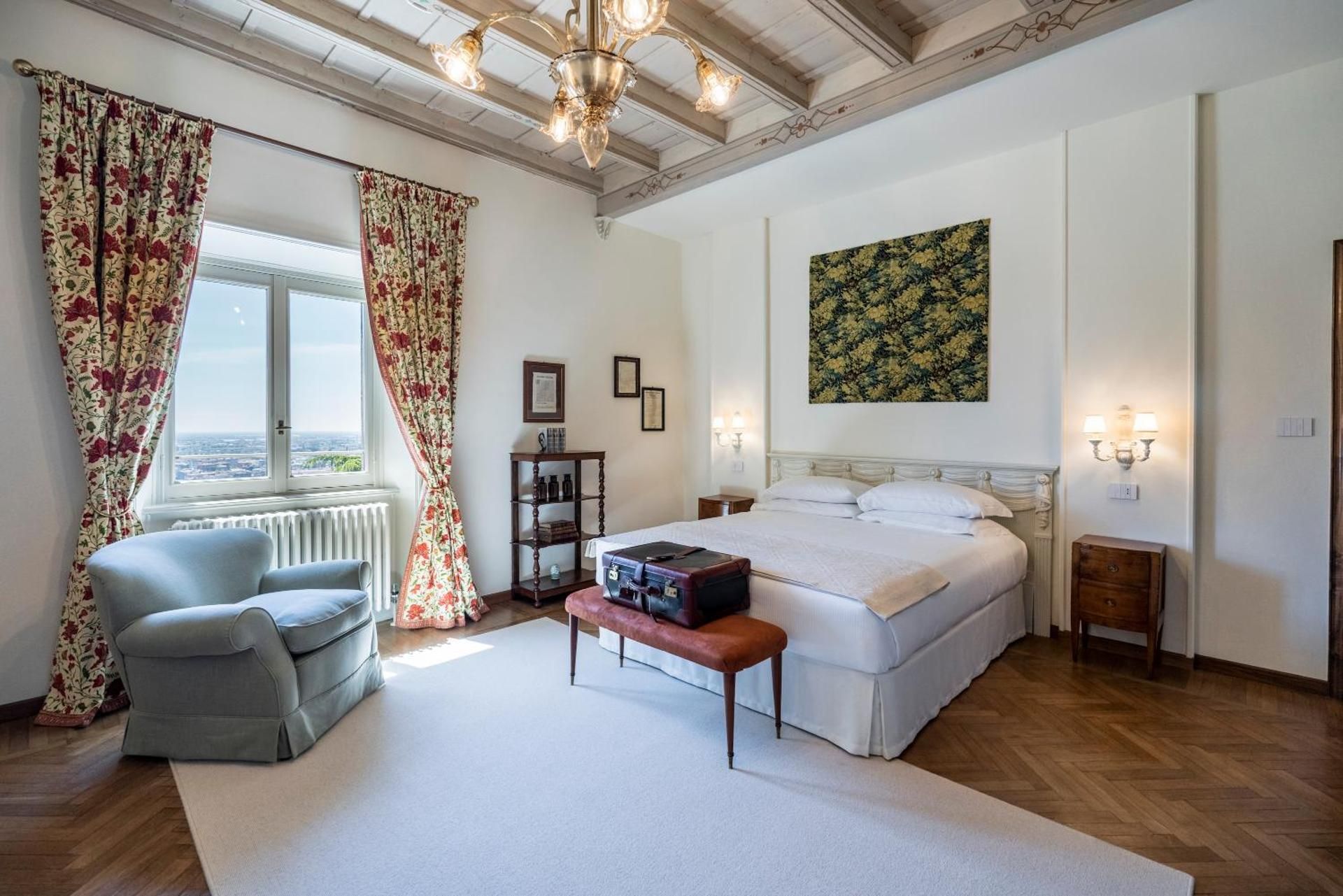 Deluxe Junior Suite