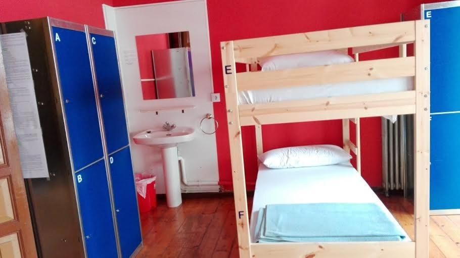 Bunk Bed in 6-Bed Mixed Dormitory Room