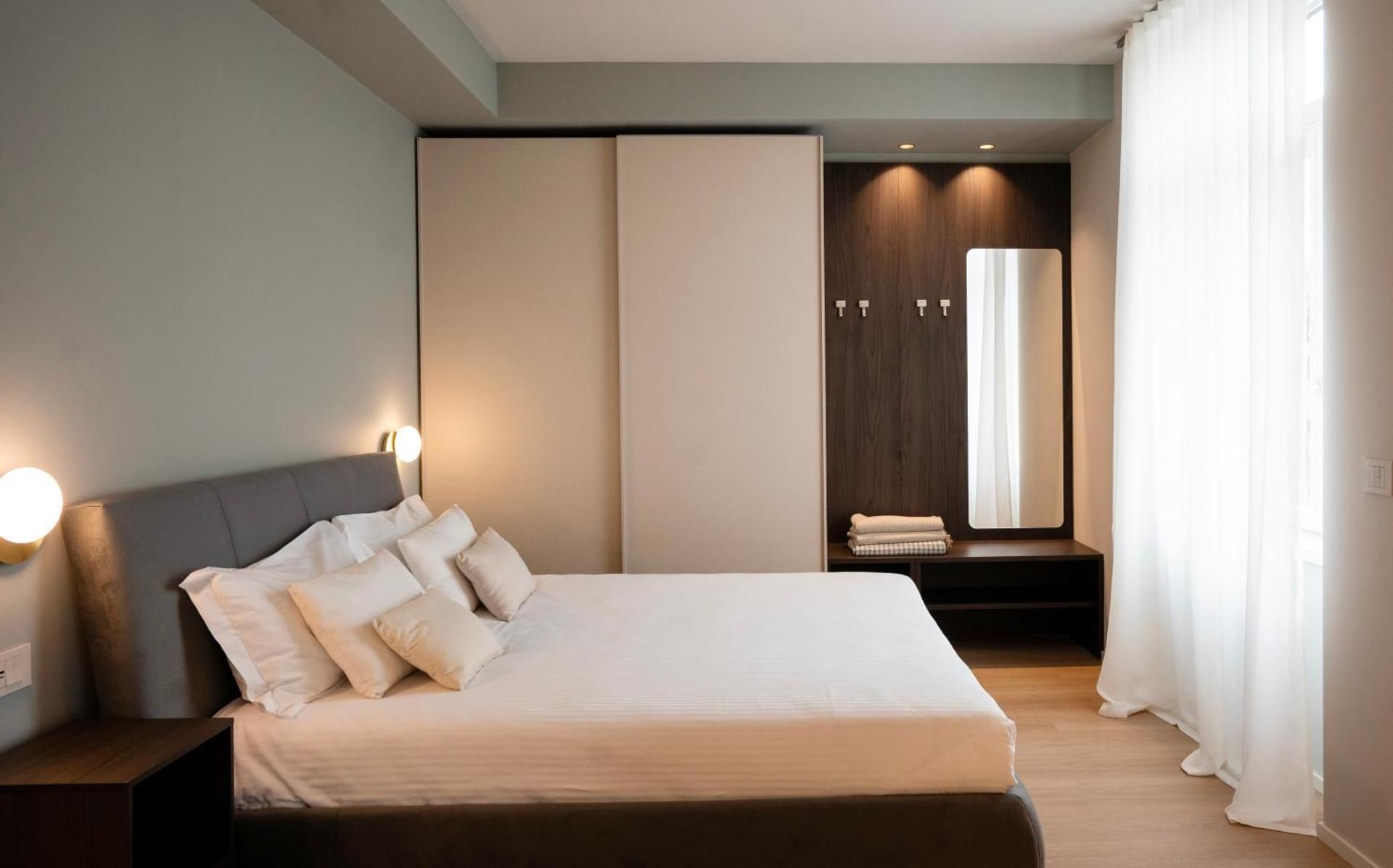 Superior One-Bedroom Apartment