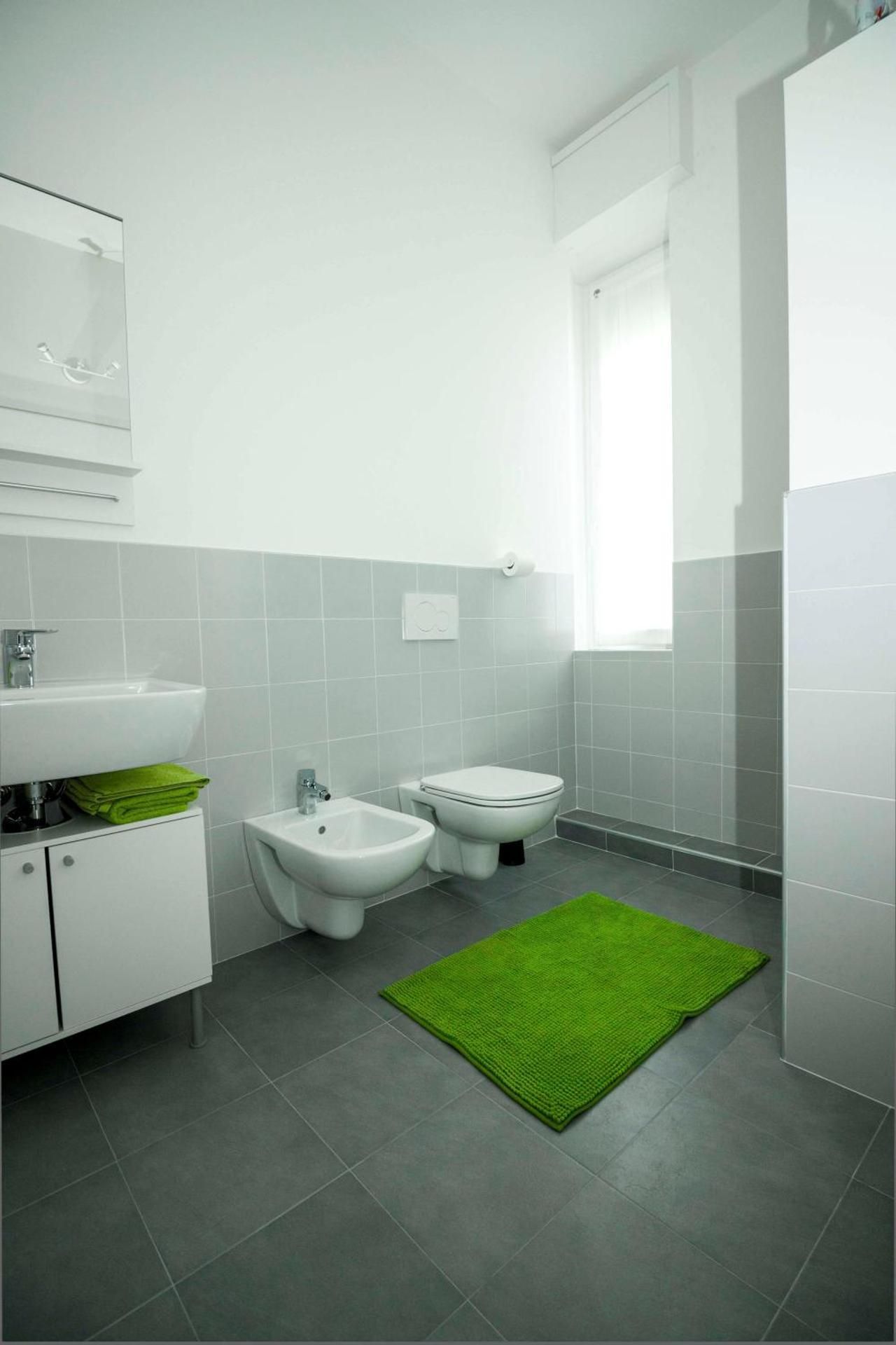 Family Room with Shower