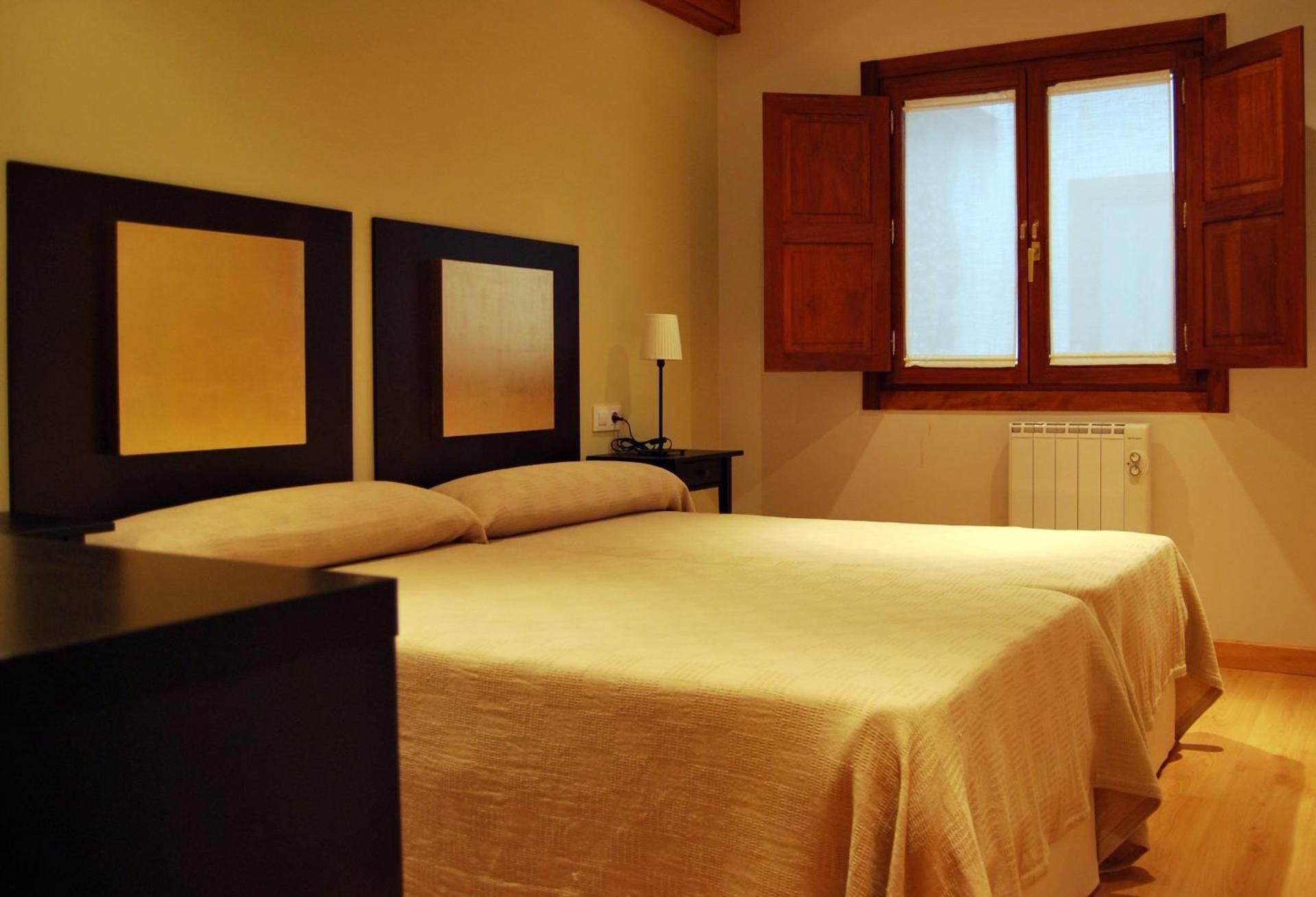 One-Bedroom Apartment (4 Adults)
