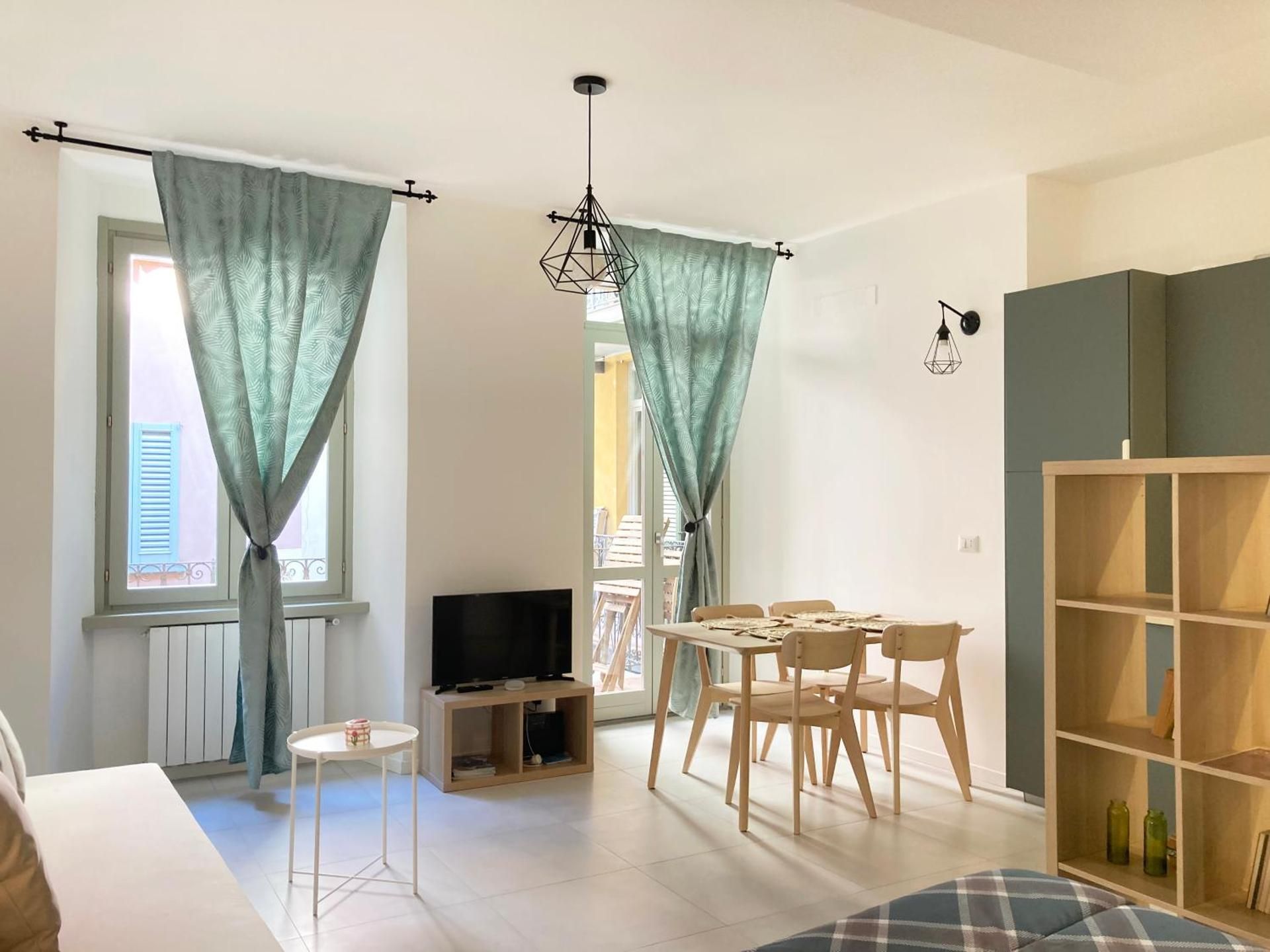 Studio with Balcony