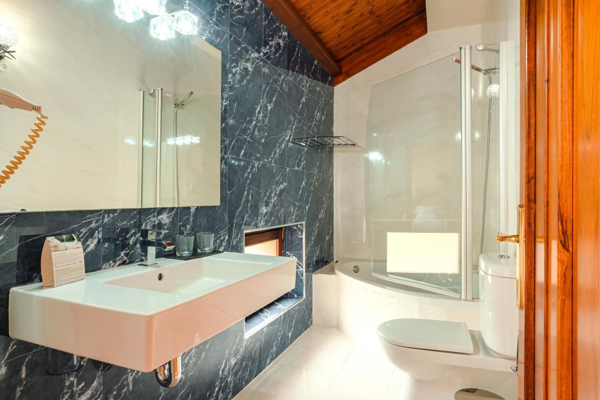 Comfort Double or Twin Room