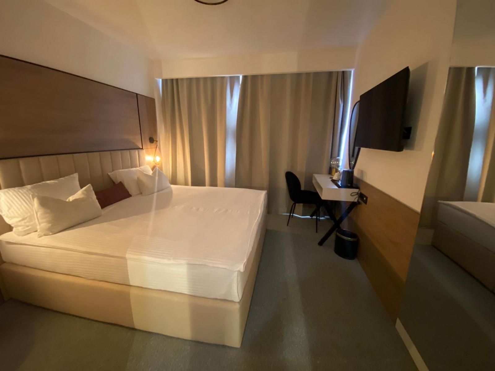 Superior Deluxe Double or Twin Room