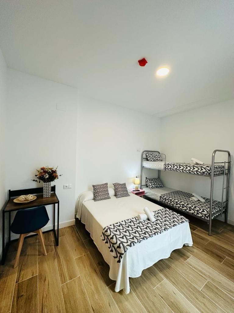 Quadruple Room with Private Bathroom