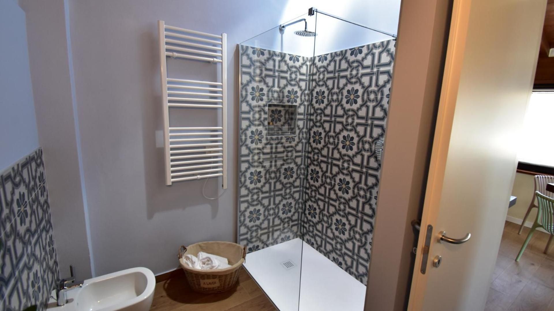 One-Bedroom Deluxe Apartment