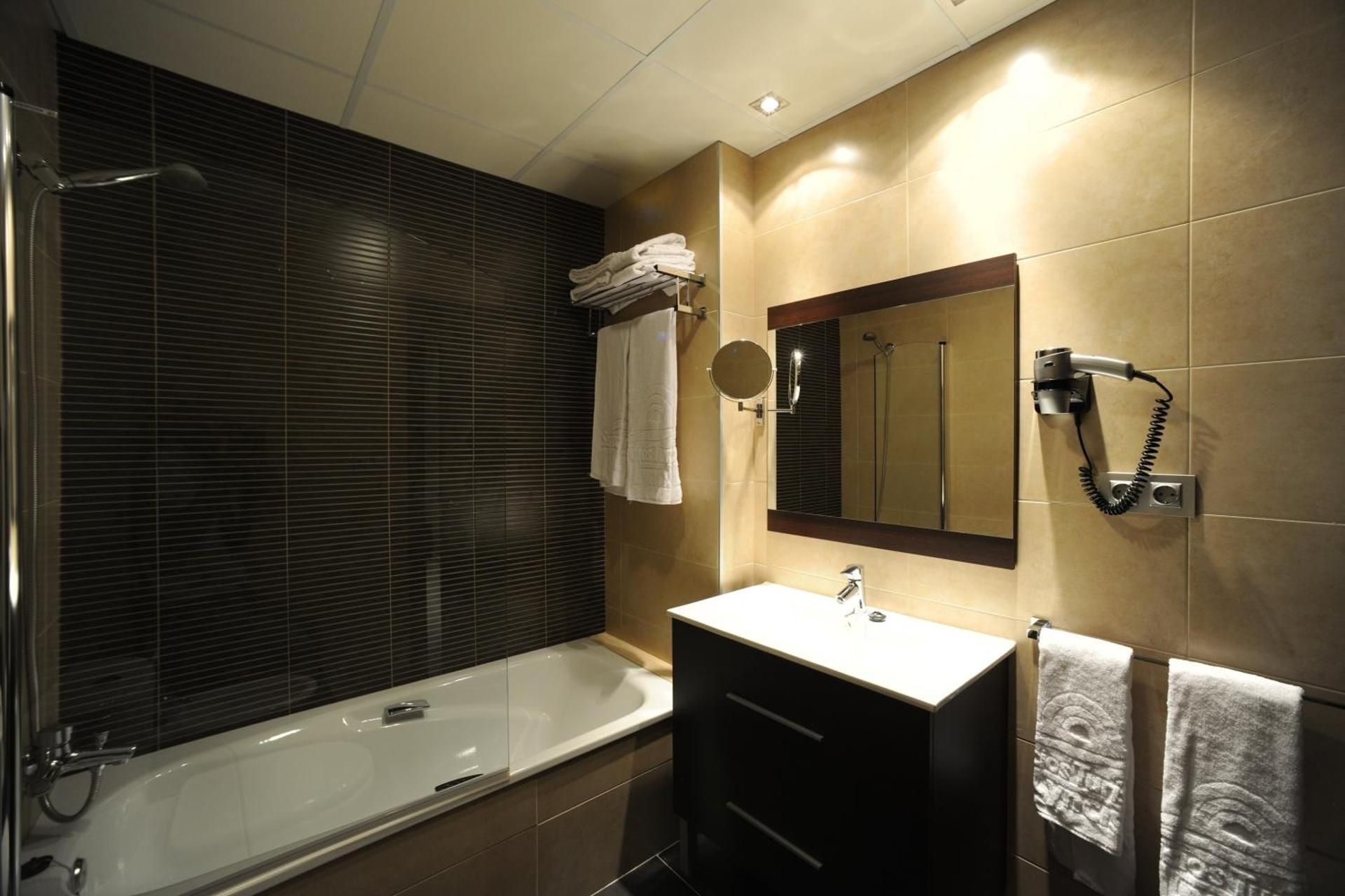 Two-Bedroom Apartment with Pool View