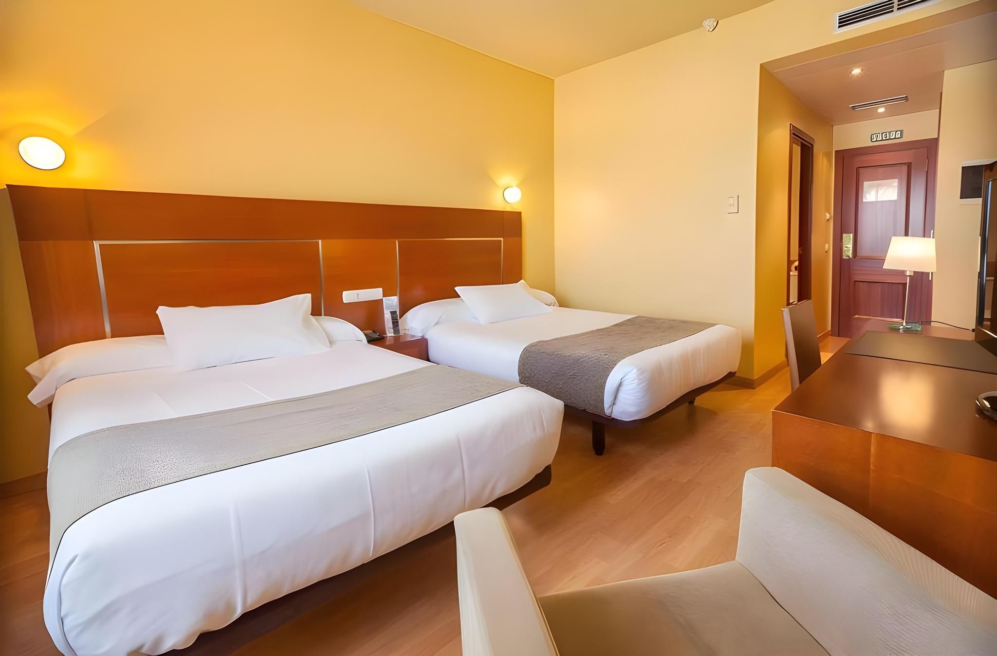 Hotel Andia Family Room