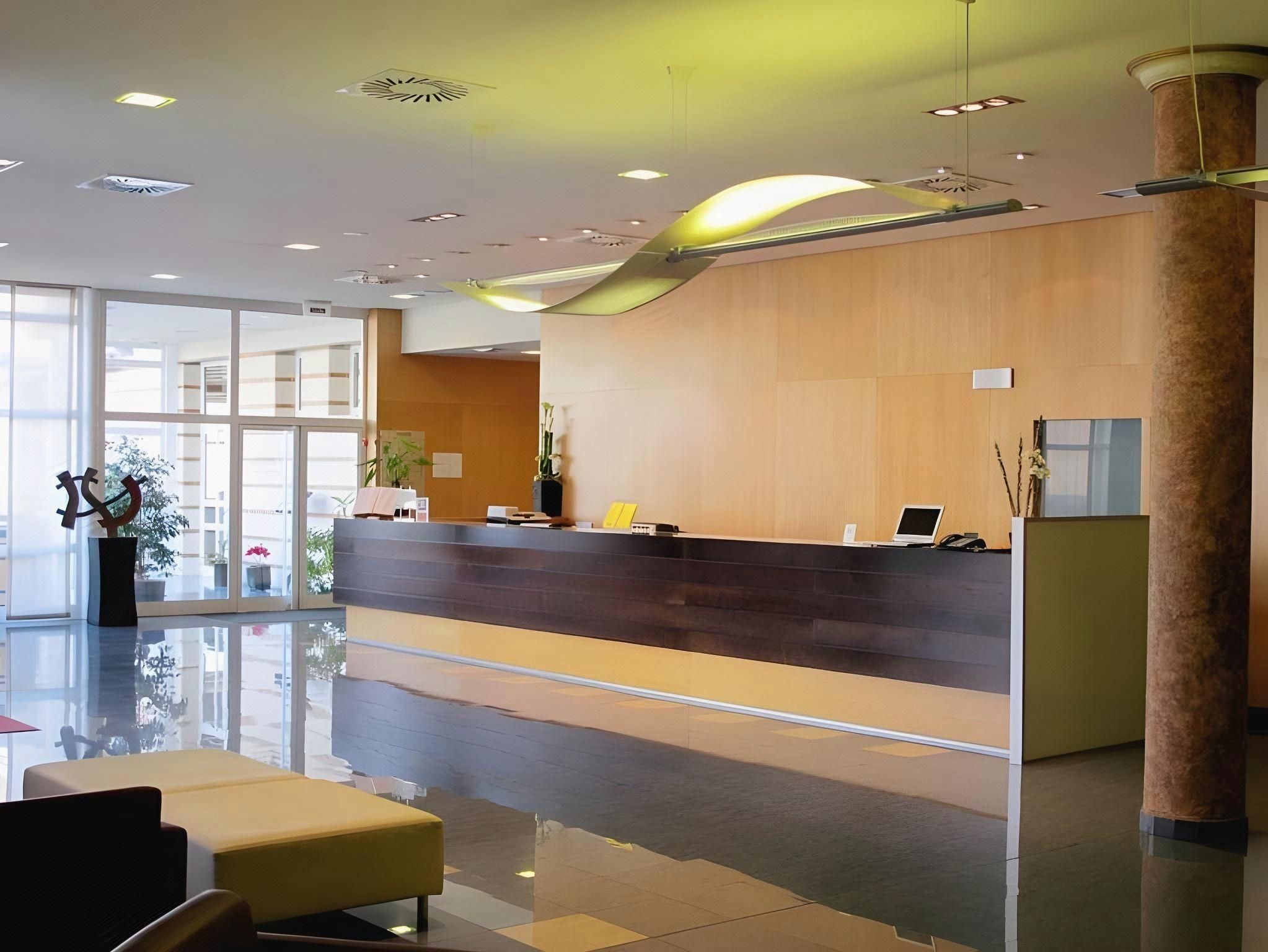 8f9649a1c7153d39abf4df5f8779a6dc