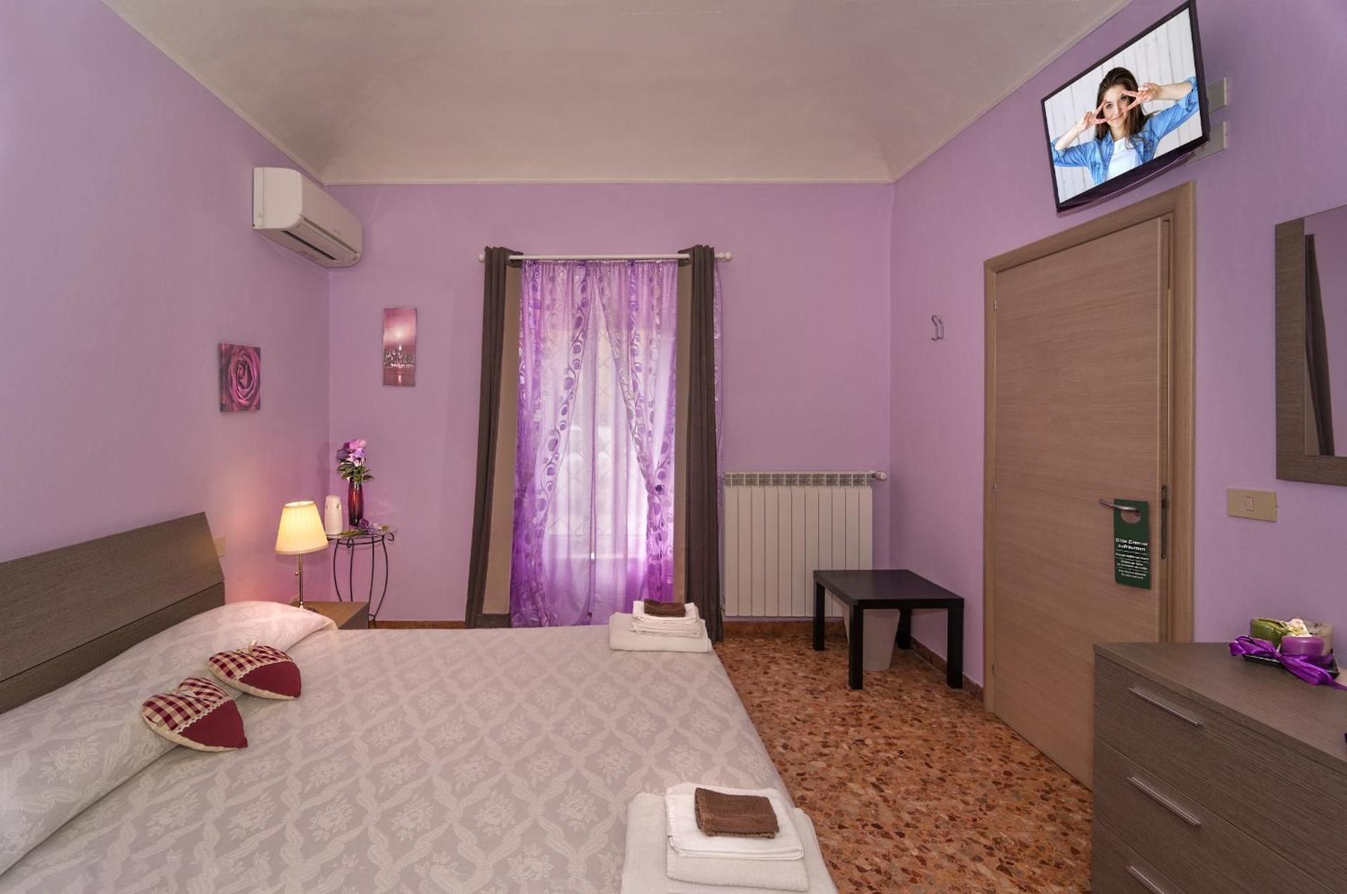 Colorado Home Double or Twin Room with Private External Bathroom 3