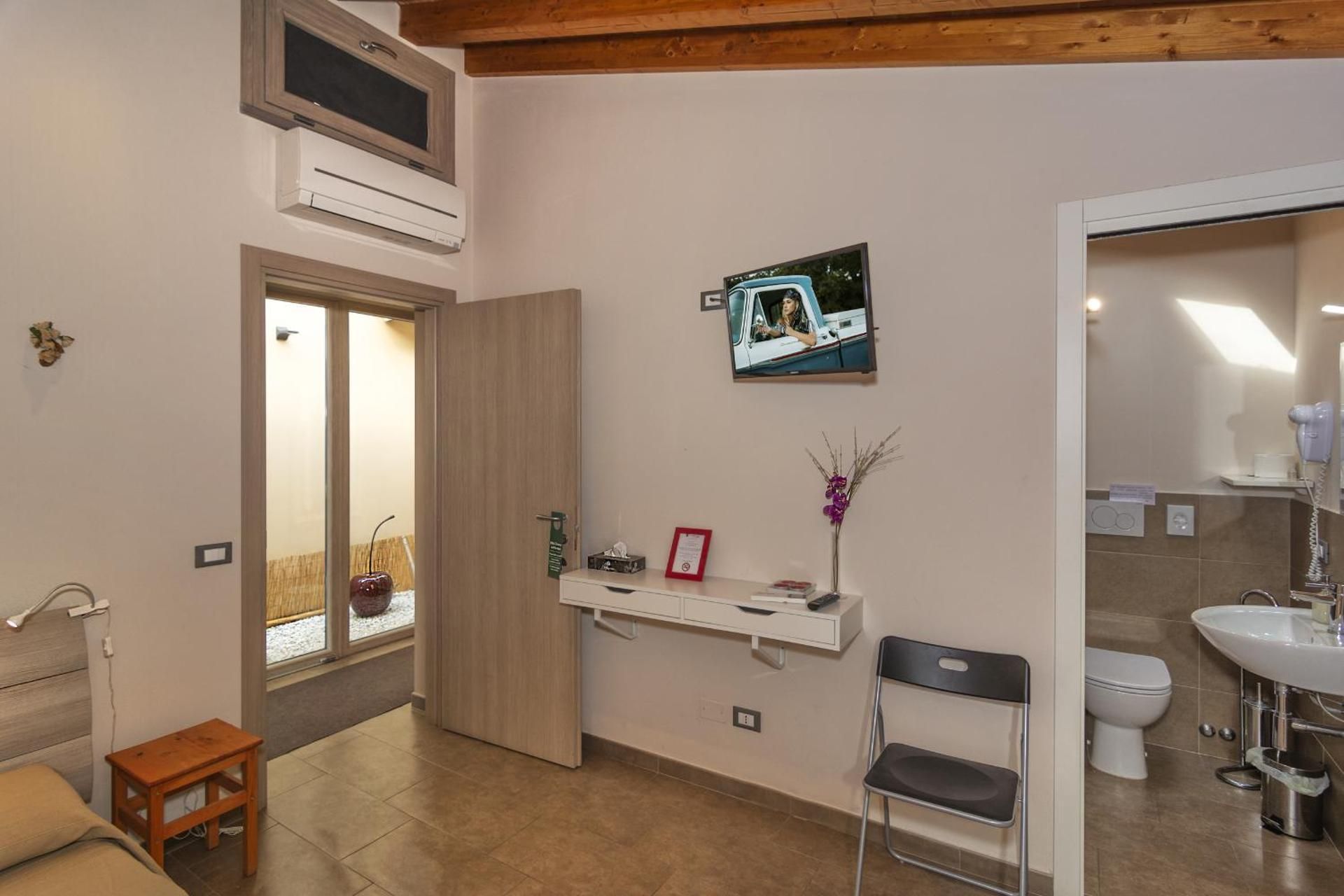 Colorado Home Single Room With Private Bathroom 2