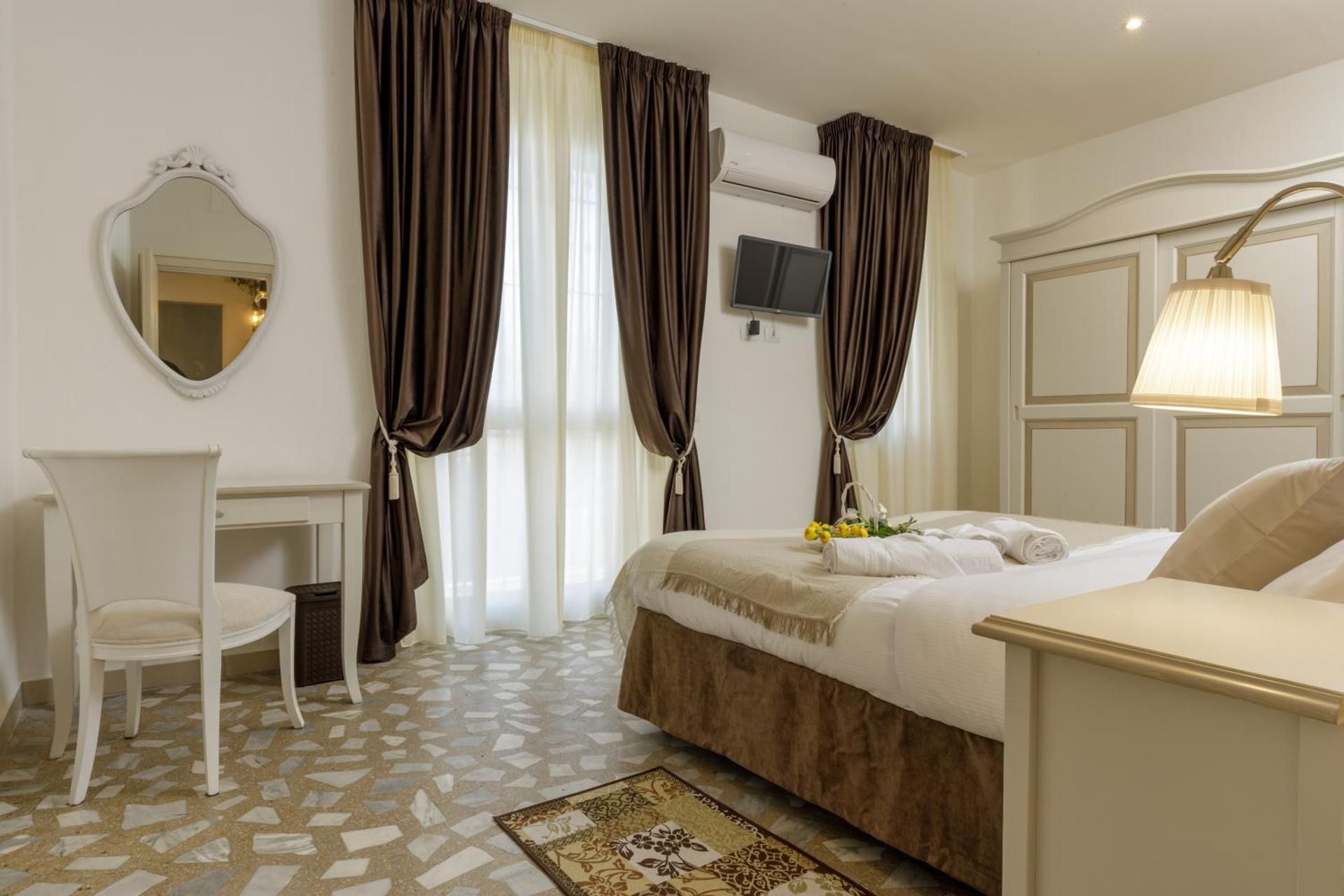 Da Rita Affittacamere Deluxe Double Room with Balcony