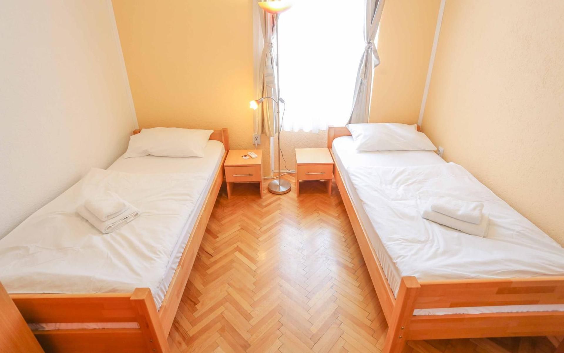 Standard Twin Room with Shared Bathroom