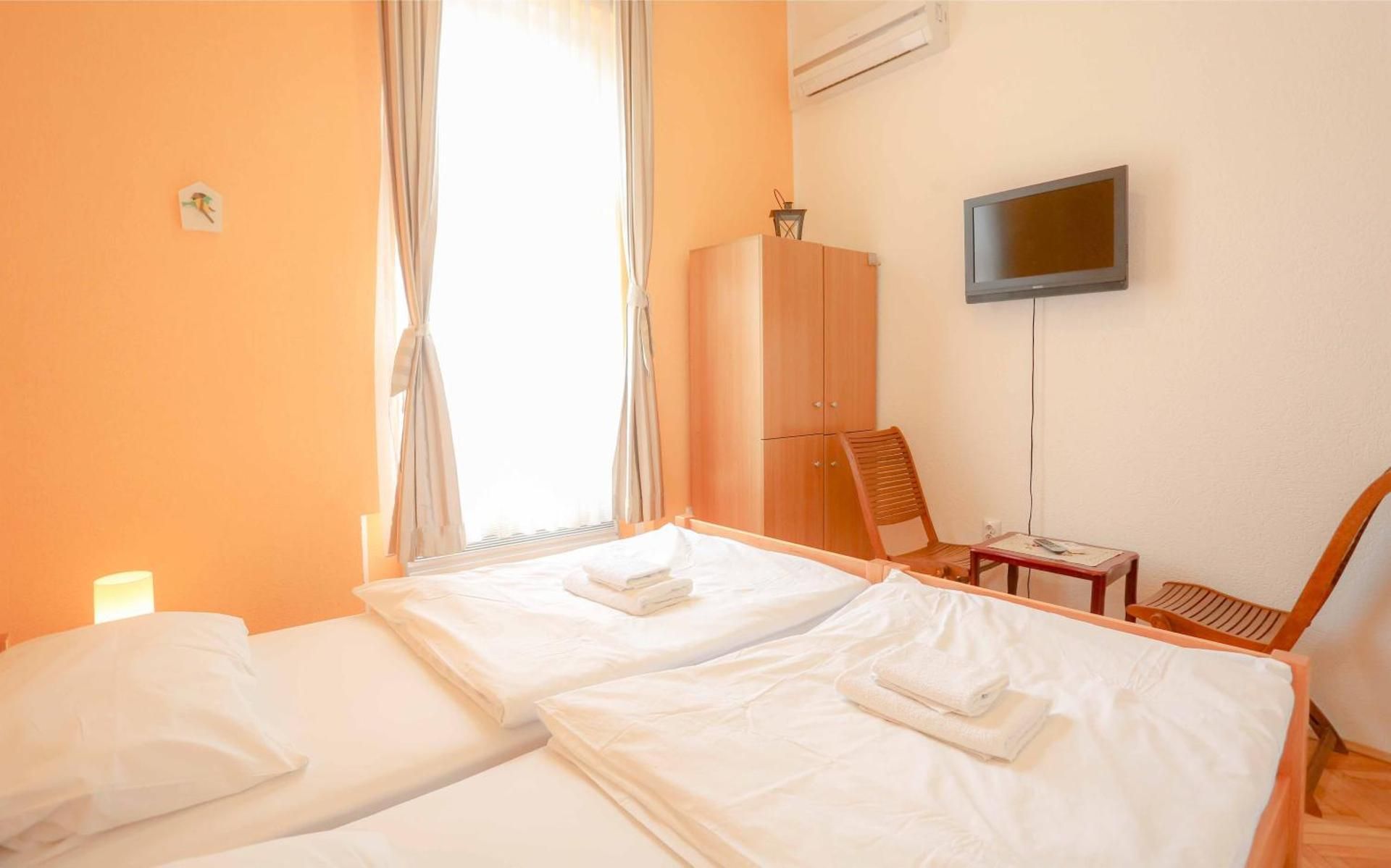 Double or Twin Room with Private Bathroom and City View