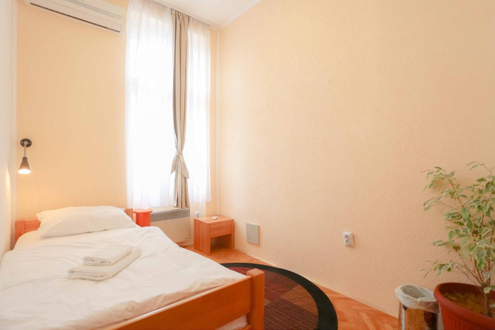Single Room with Shared Bathroom