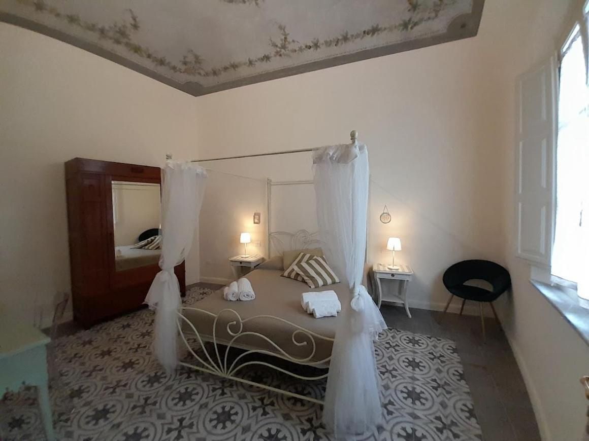 B&B Villino Luschi Pisa Centro Large Double Room 2