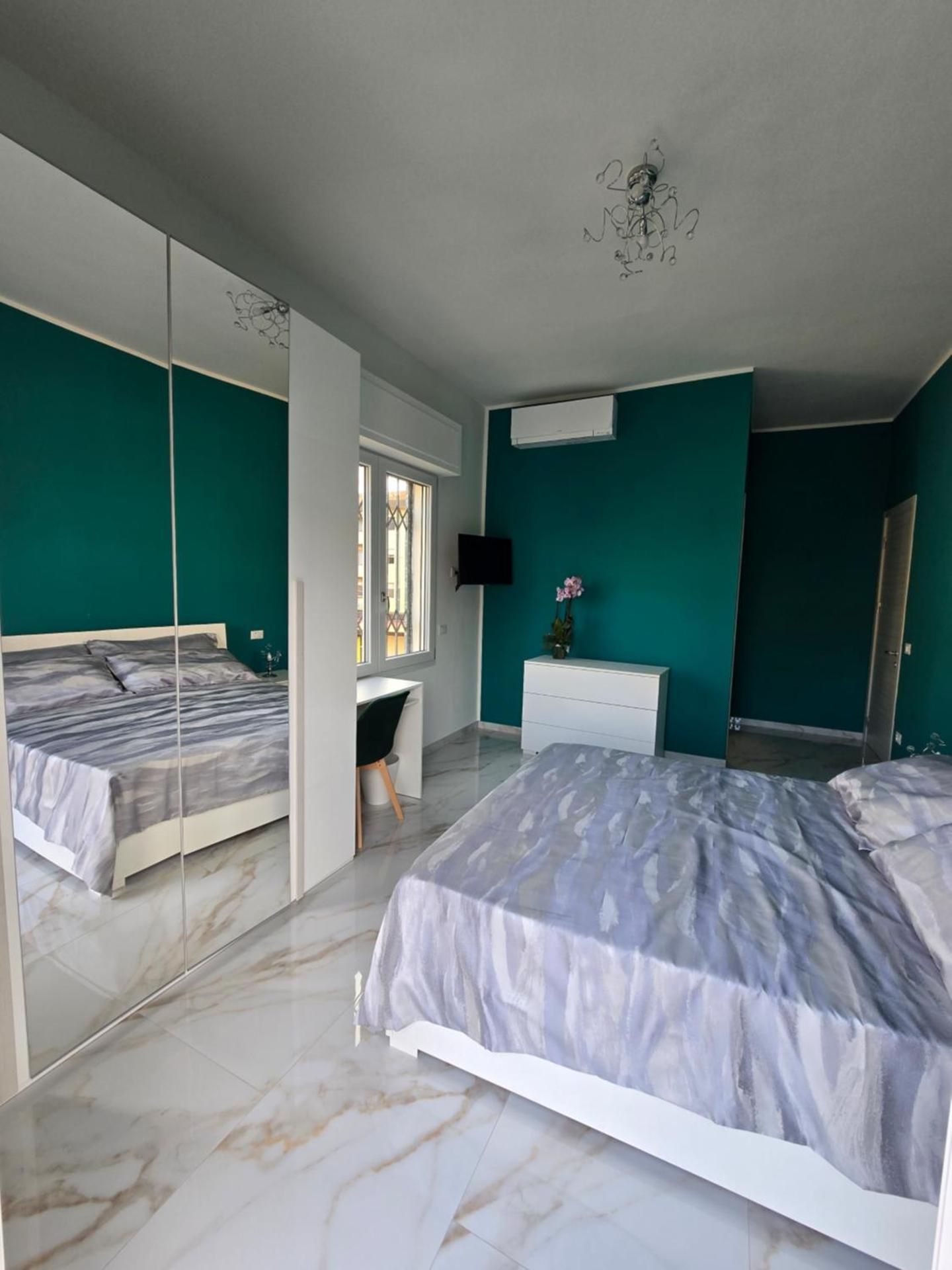 Casa MaDo Triple Room with Private Bathroom