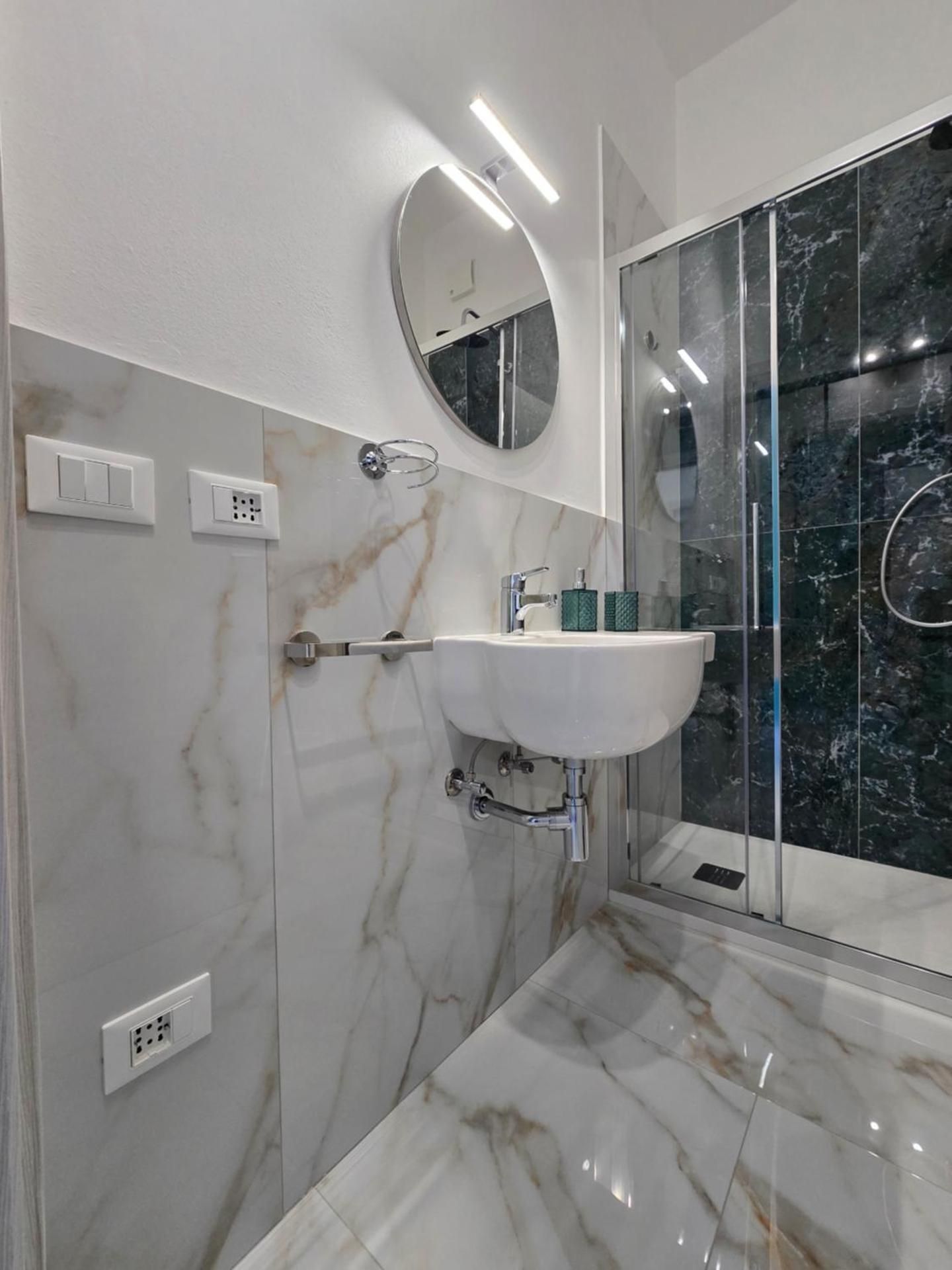 Casa MaDo Triple Room with Private Bathroom 2