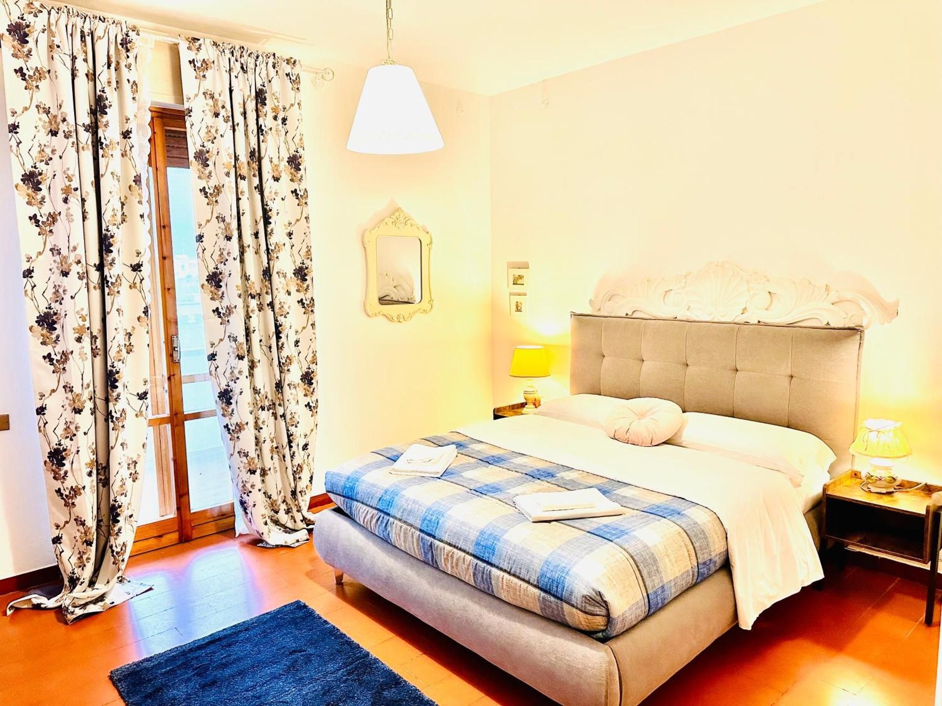 Cisanello Guest House Comfort Double Room with Private Bathroom and Balcony