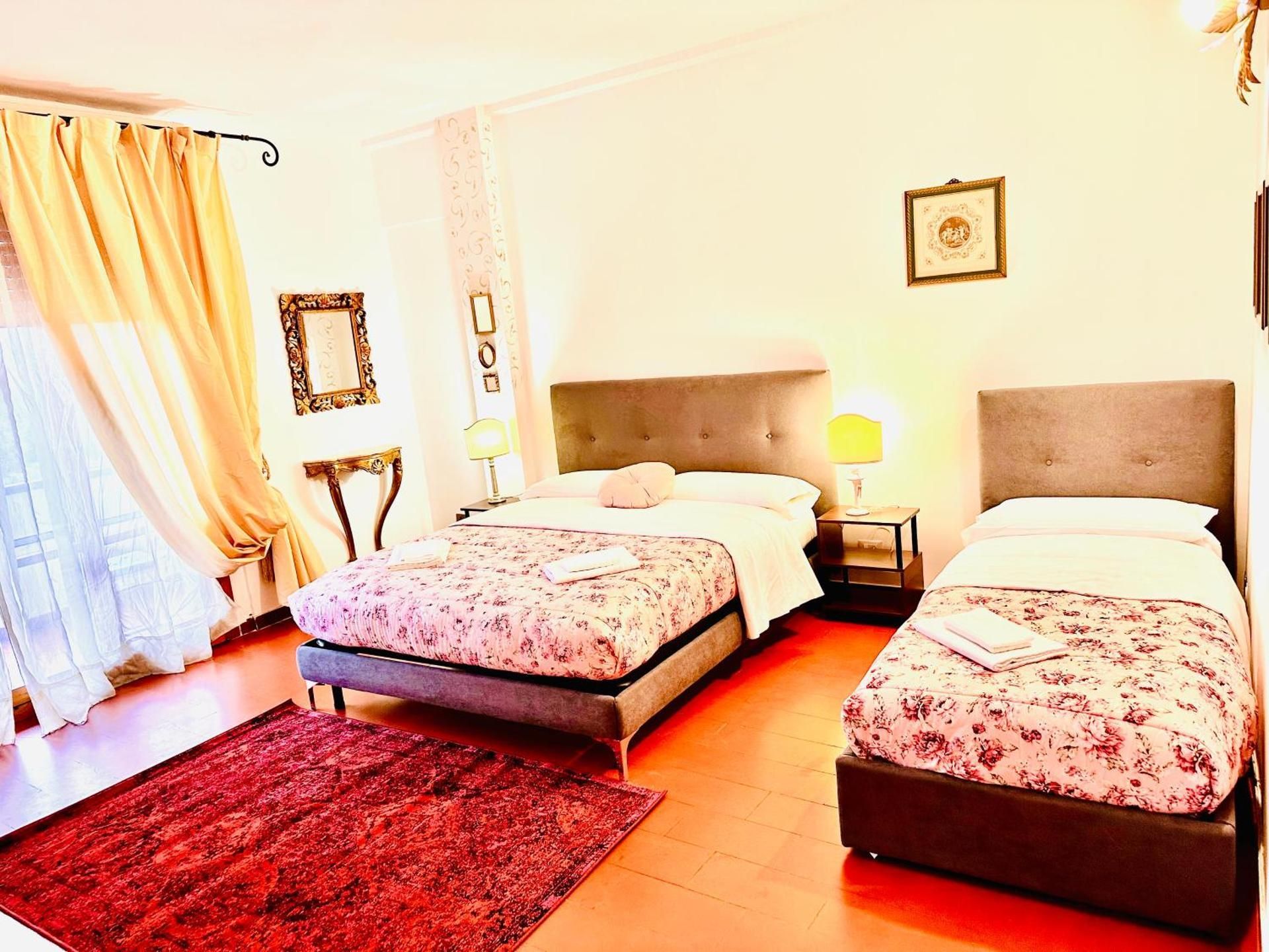 Cisanello Guest House Triple Room with Private Bathroom and Balcony 3