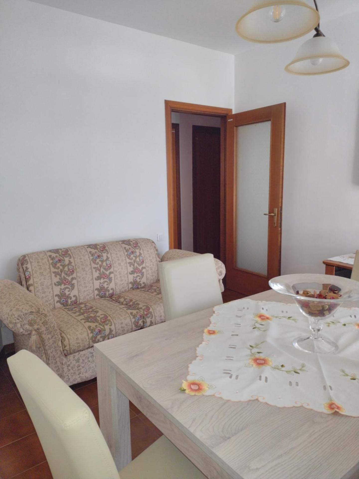 shared lounge/tv area