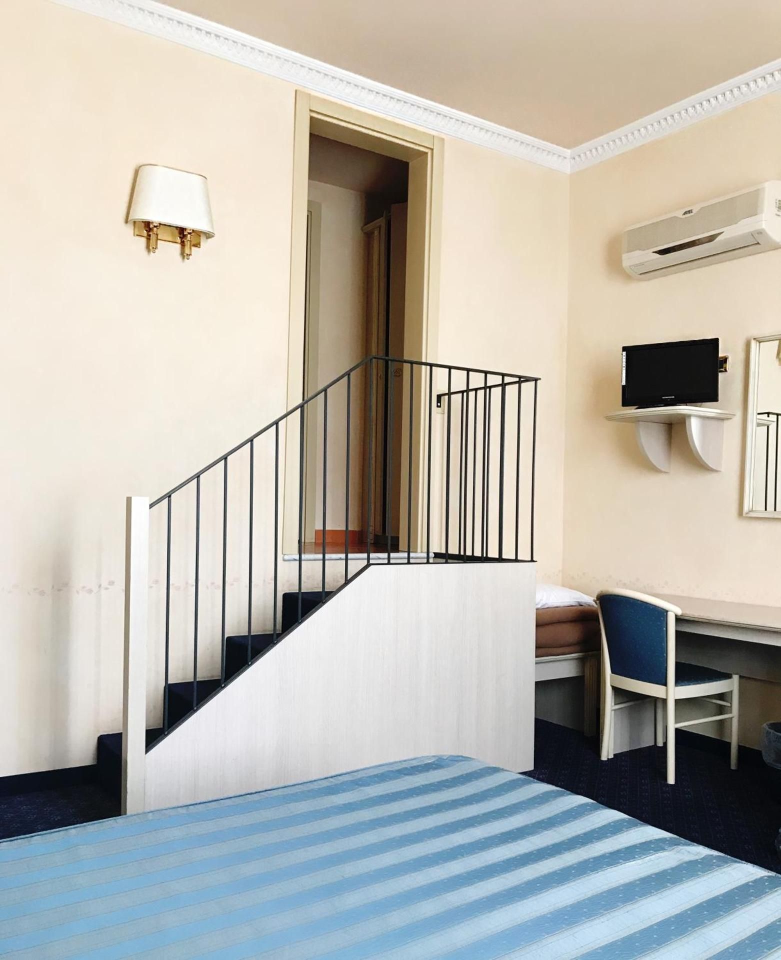 Hotel Villa Primavera Quadruple Room 3