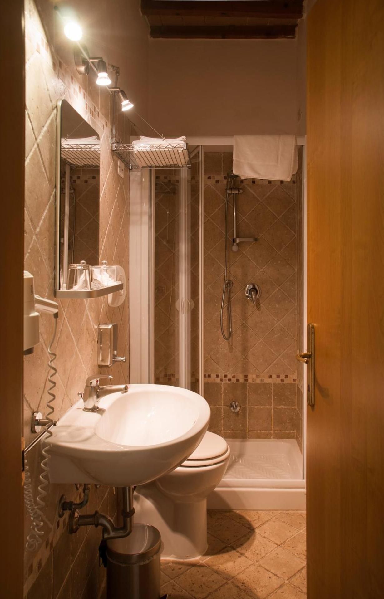 Bed & Tower Double Room 2