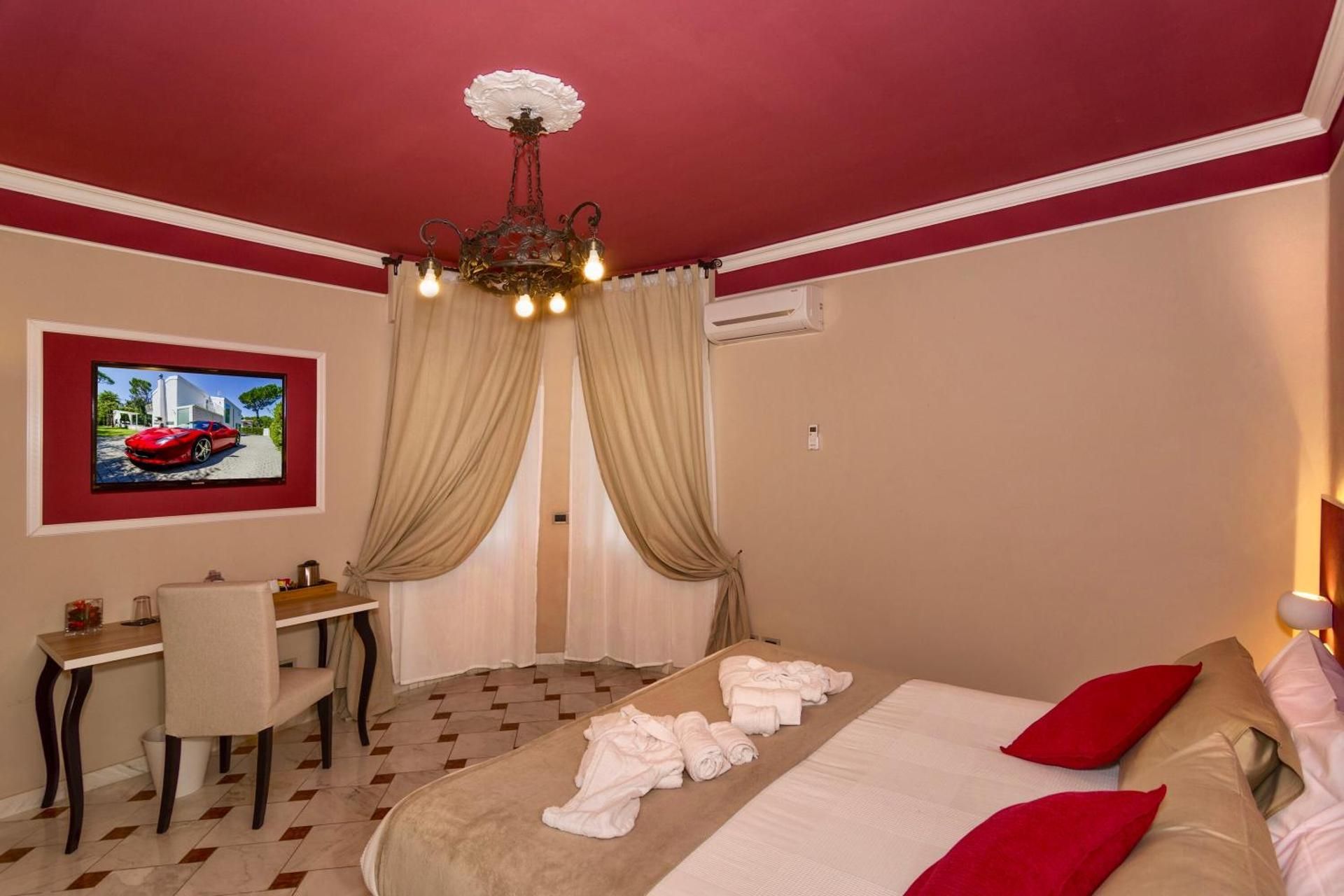 Double or Twin Room with Private External Bathroom