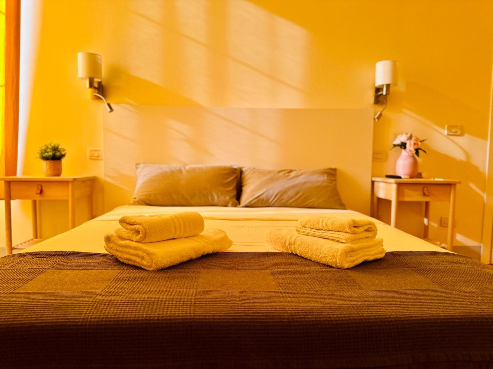 Double Room with Private External Bathroom