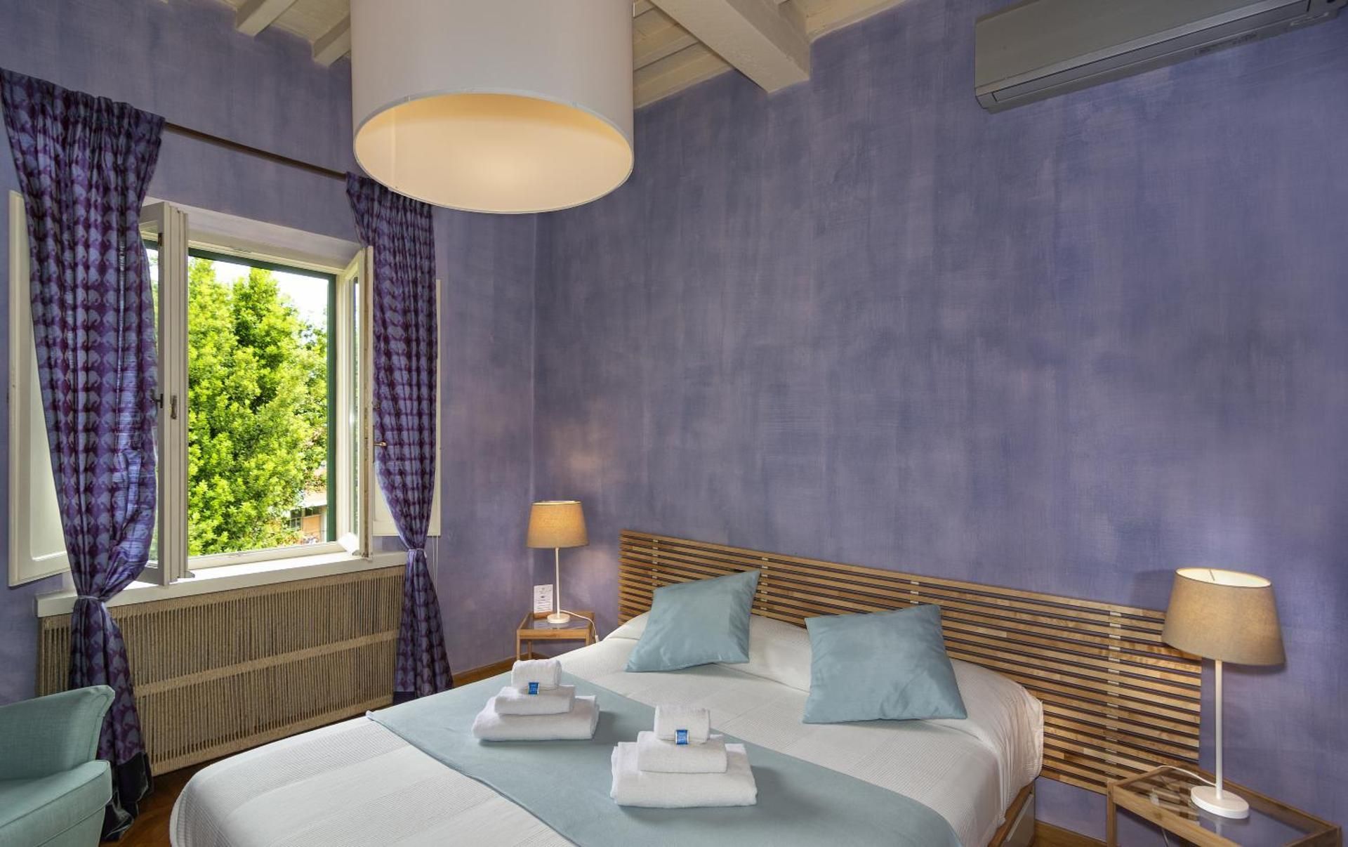 King Room with Spa Bath