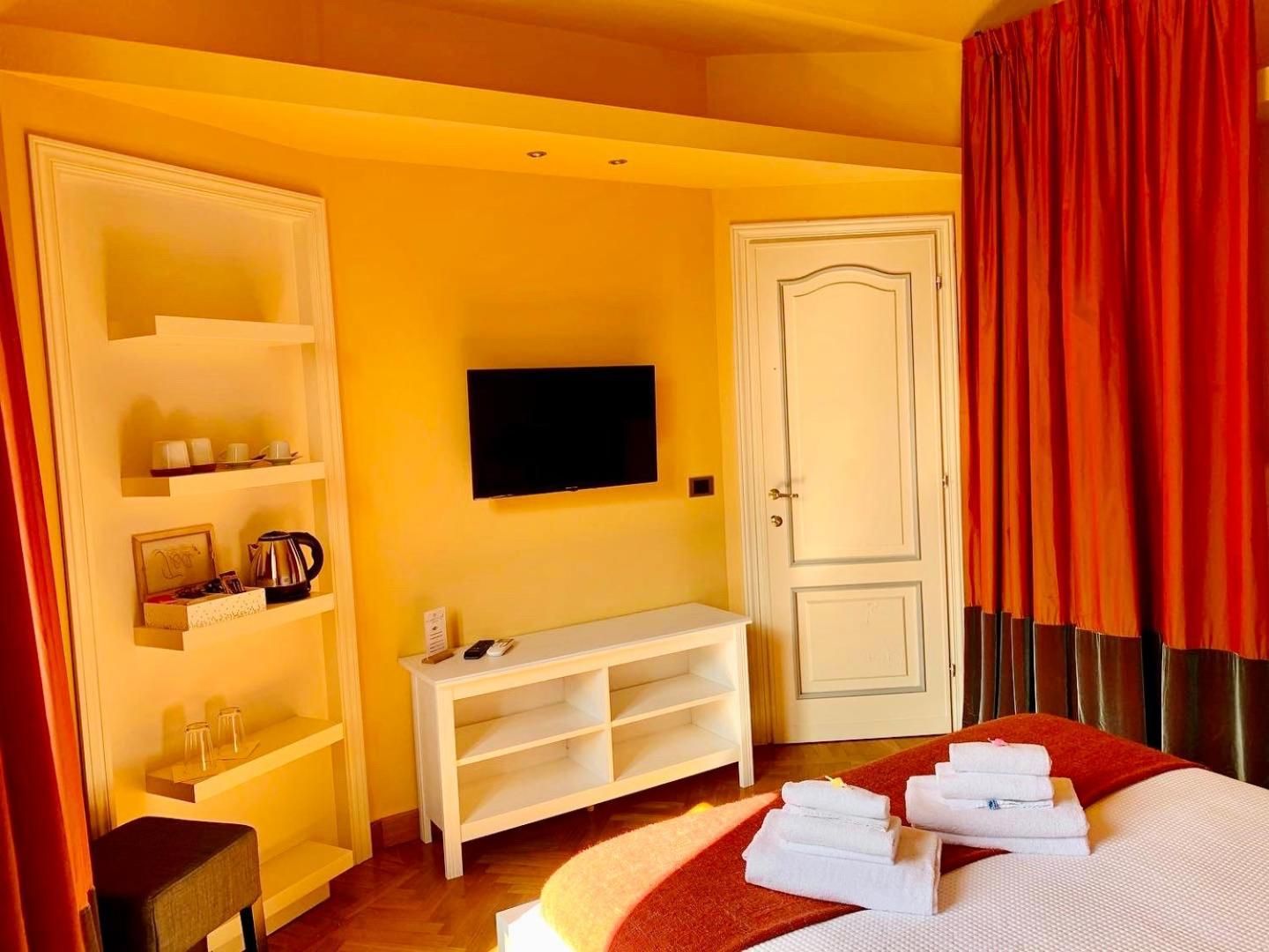 Lauri Loft Queen Room 3