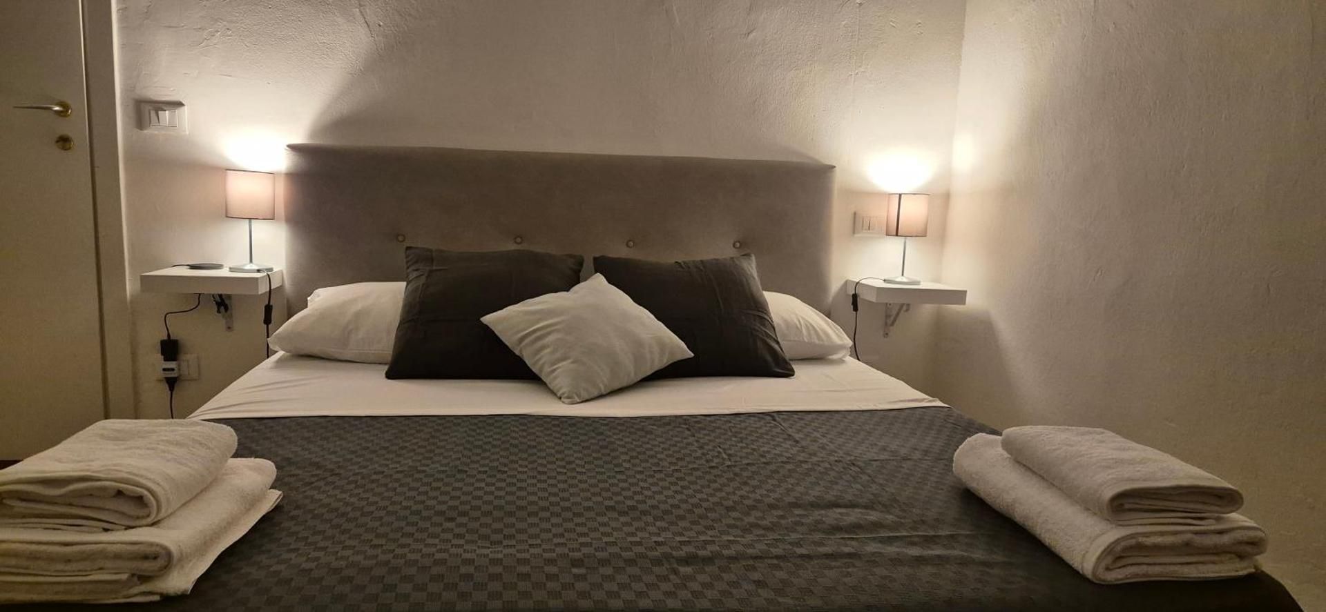 Pisa Tower view Superior Triple Room