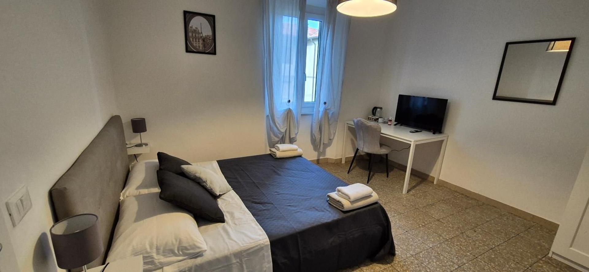 Pisa Tower view Standard Double Room