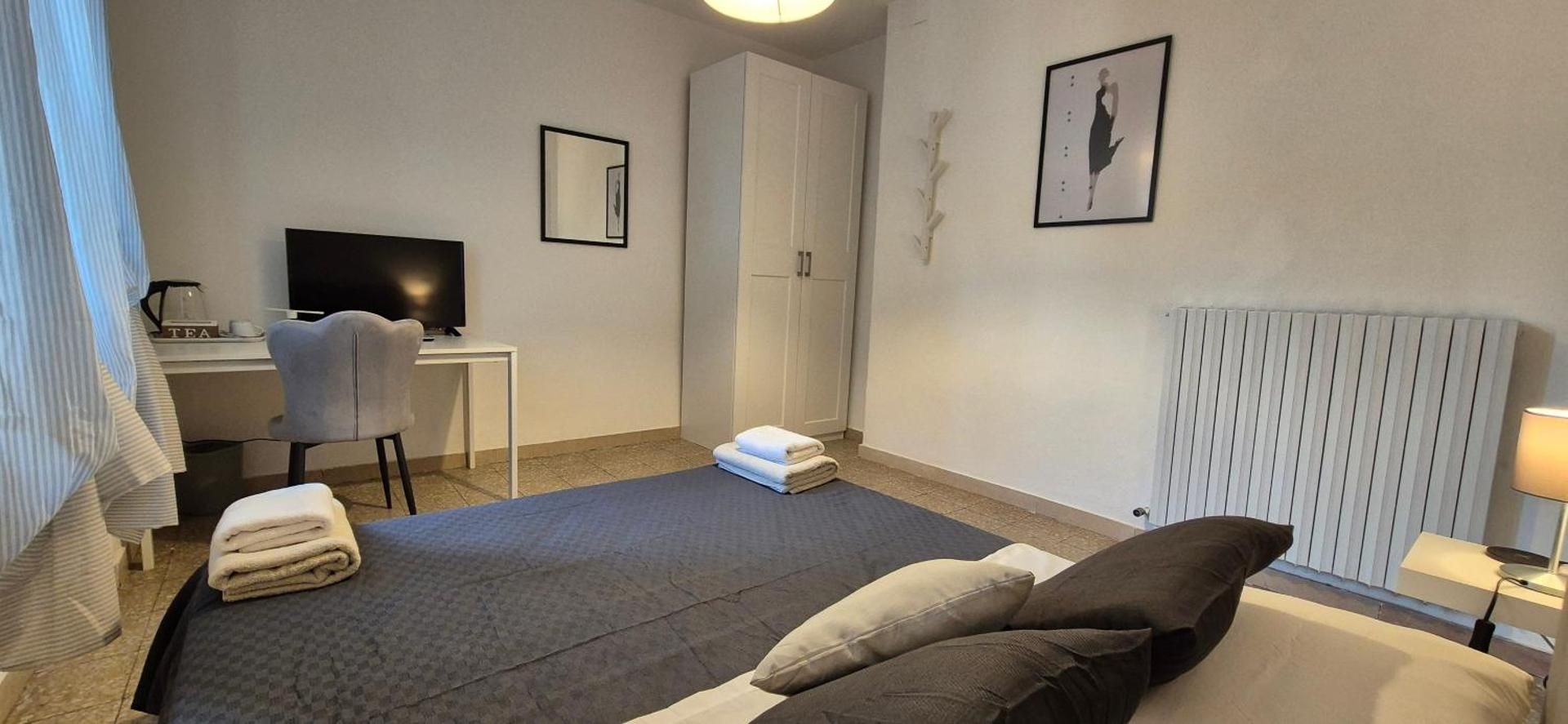 Pisa Tower view Family Room 3