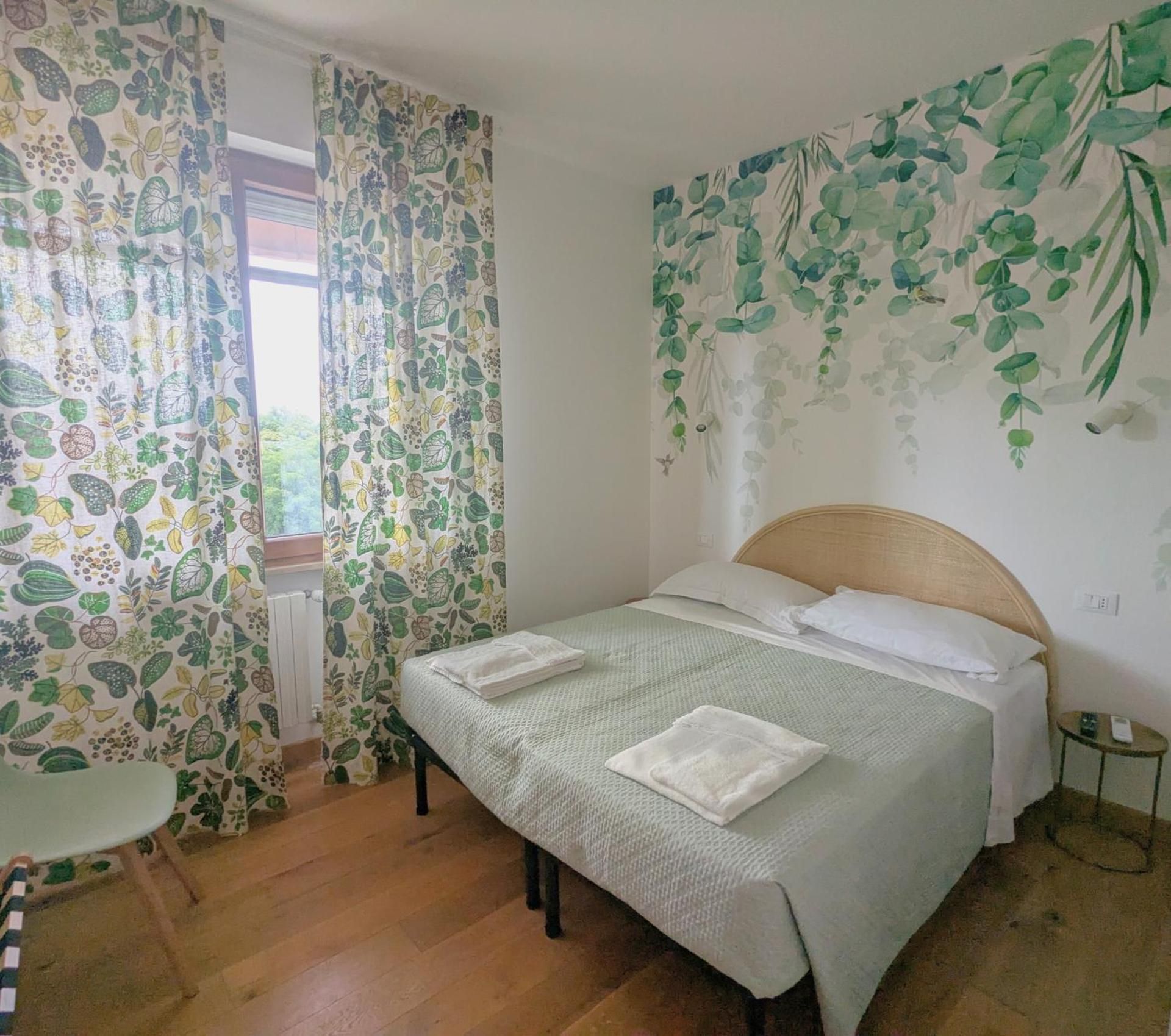 GuestHouse dei Fiori - Hituscany Double Room with Private External Bathroom 2