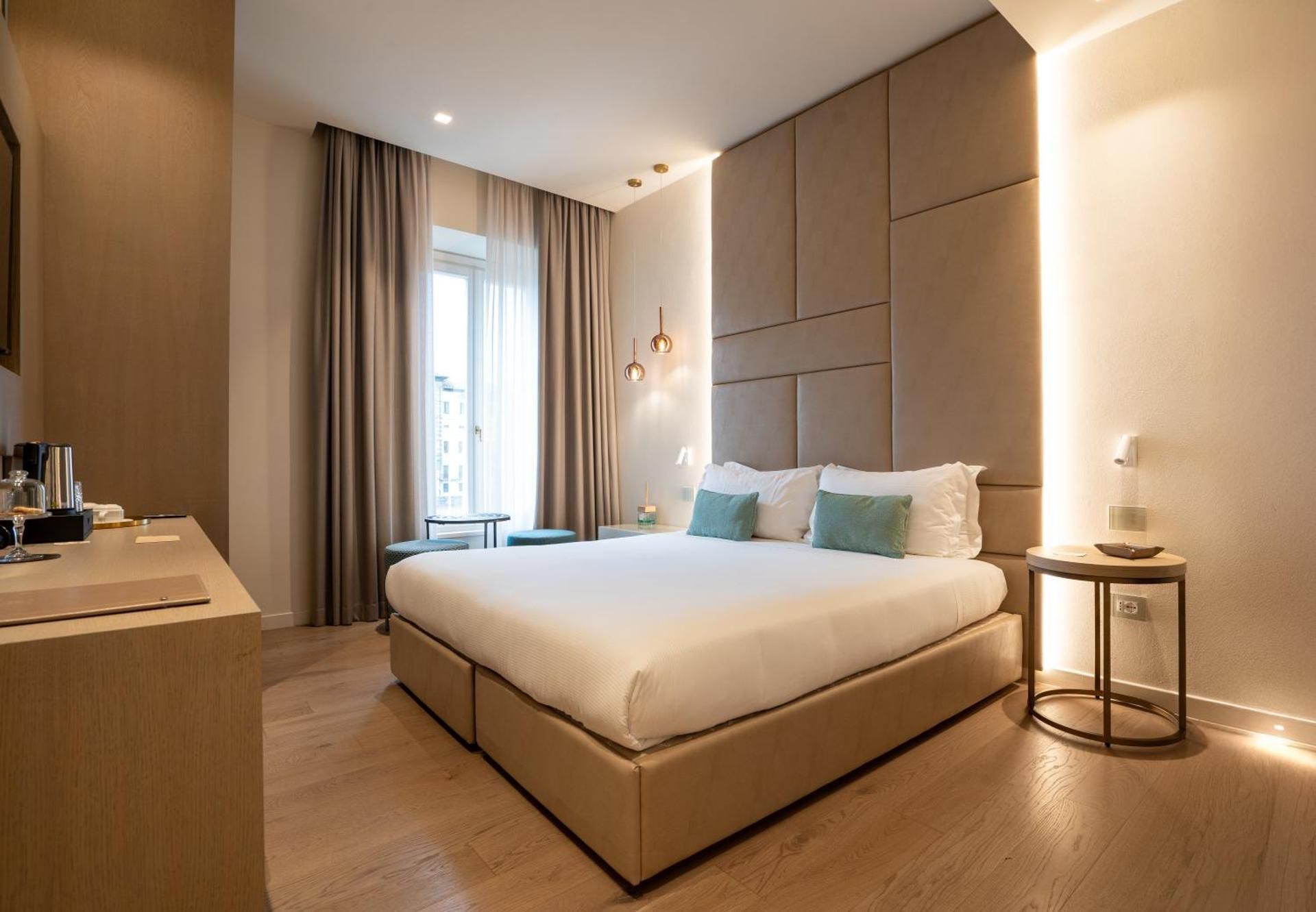 Anna Teresa Luxury Triple Room with View