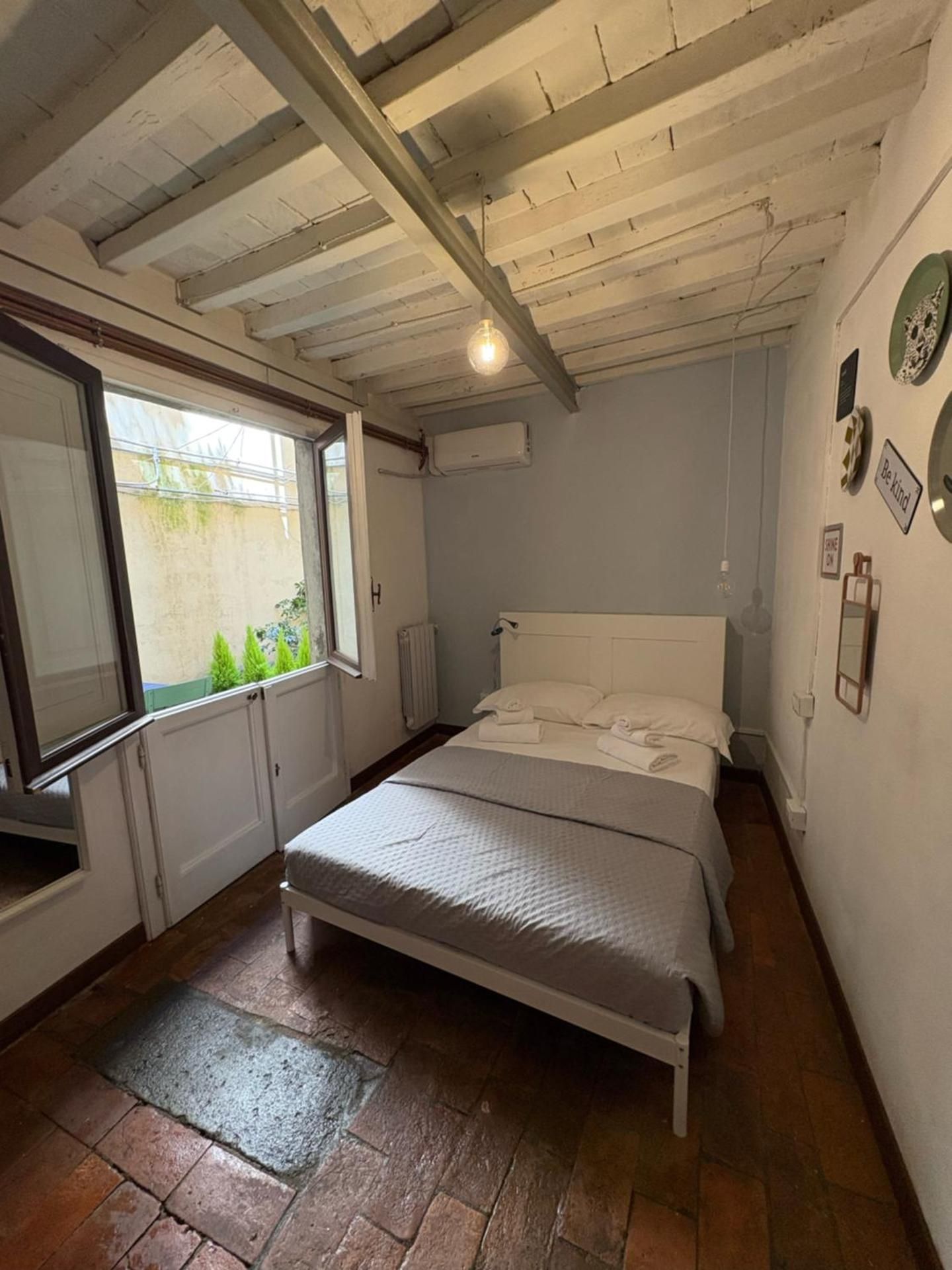 b&b mediceo 16 Two Connecting Double Rooms