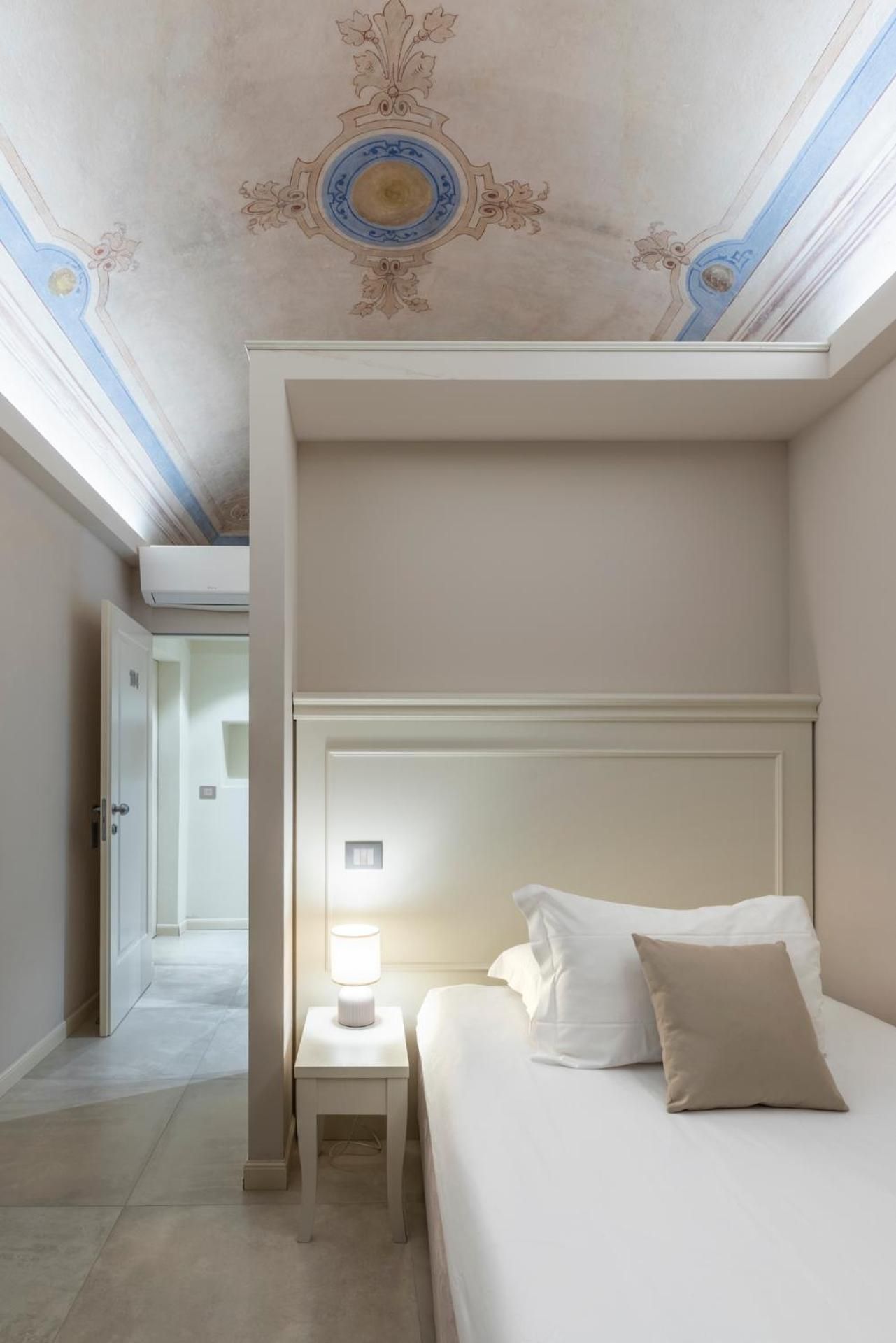 Single Room with View