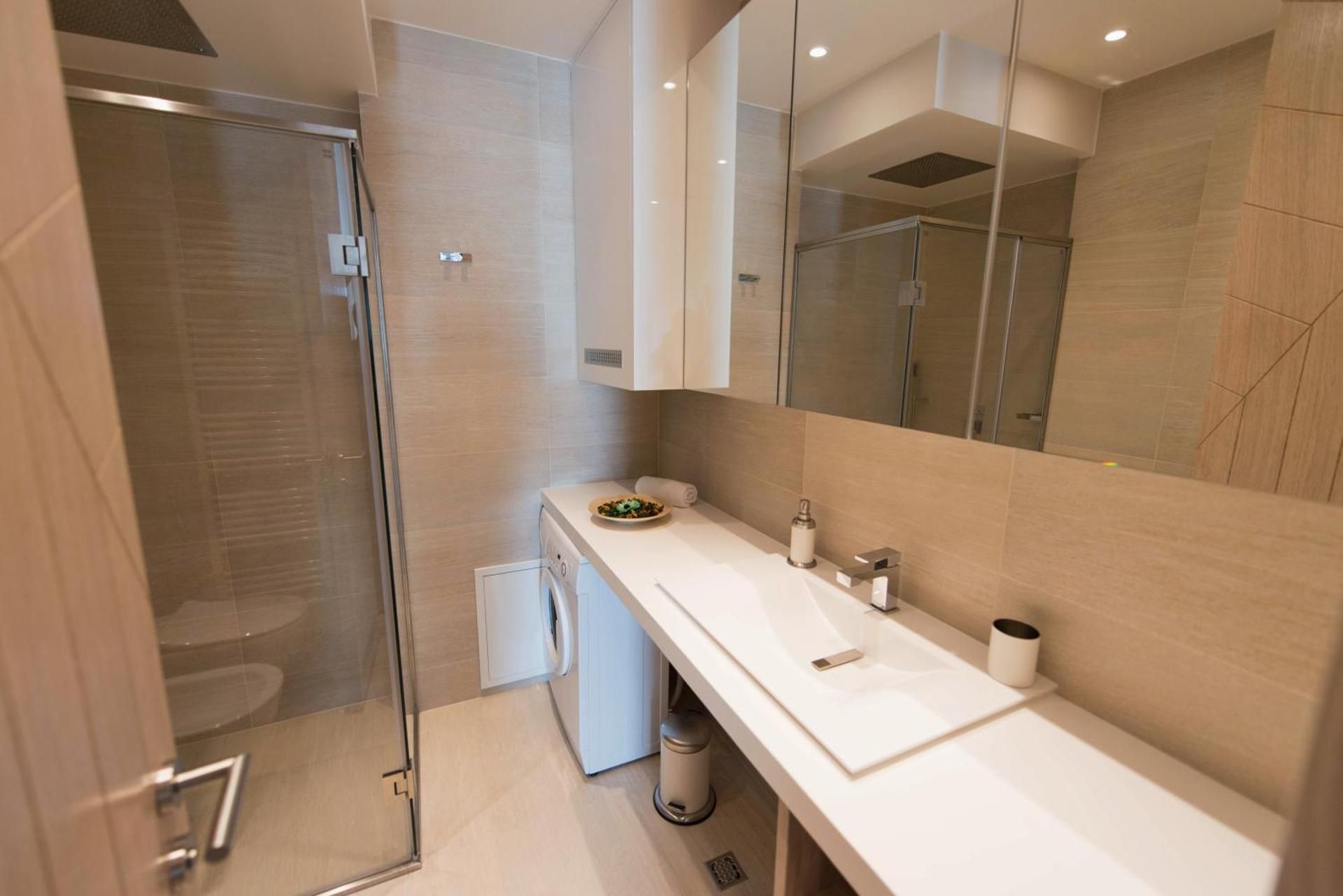 Luxury One-Bedroom Apartment