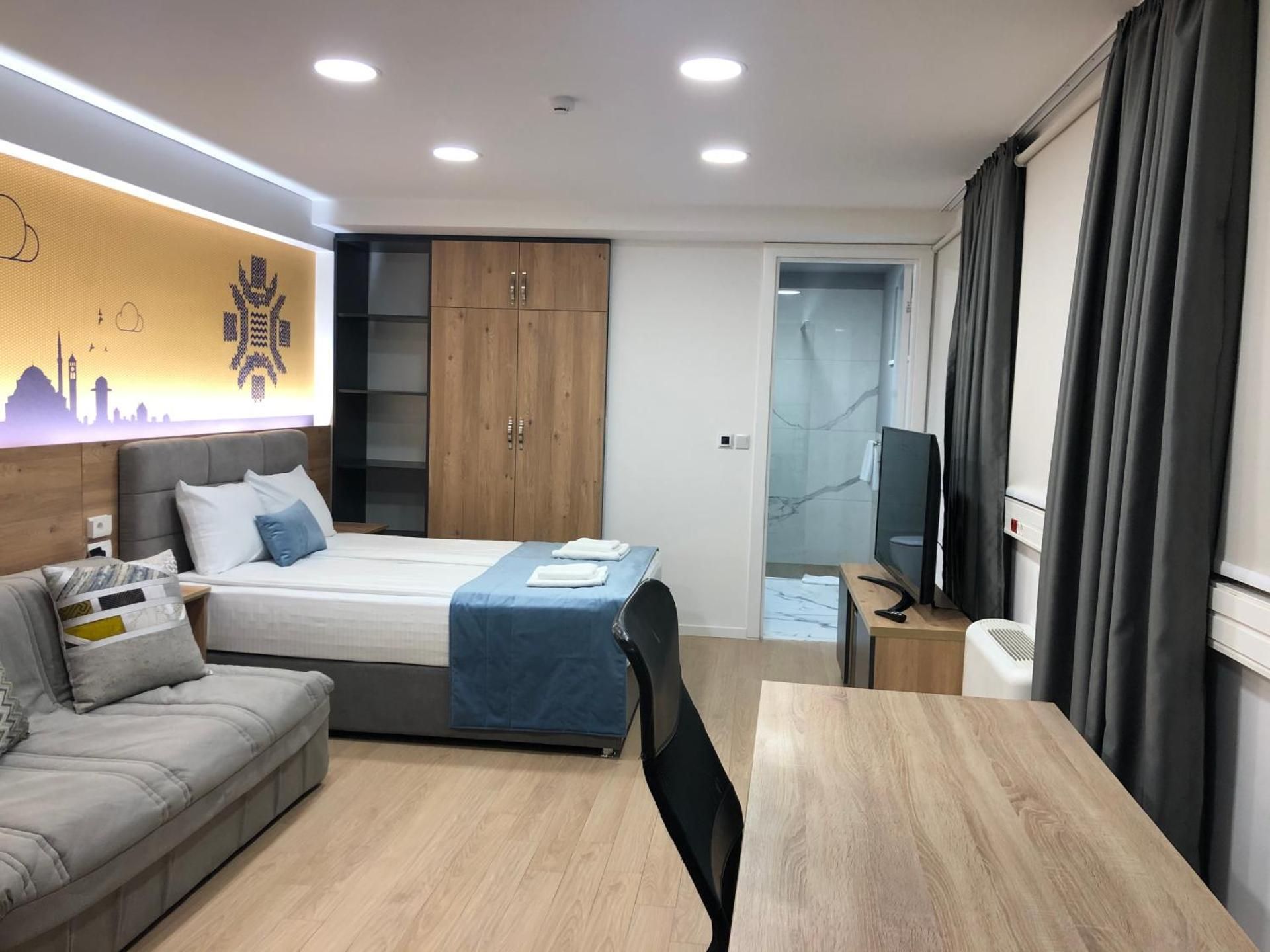 Studio Apartment