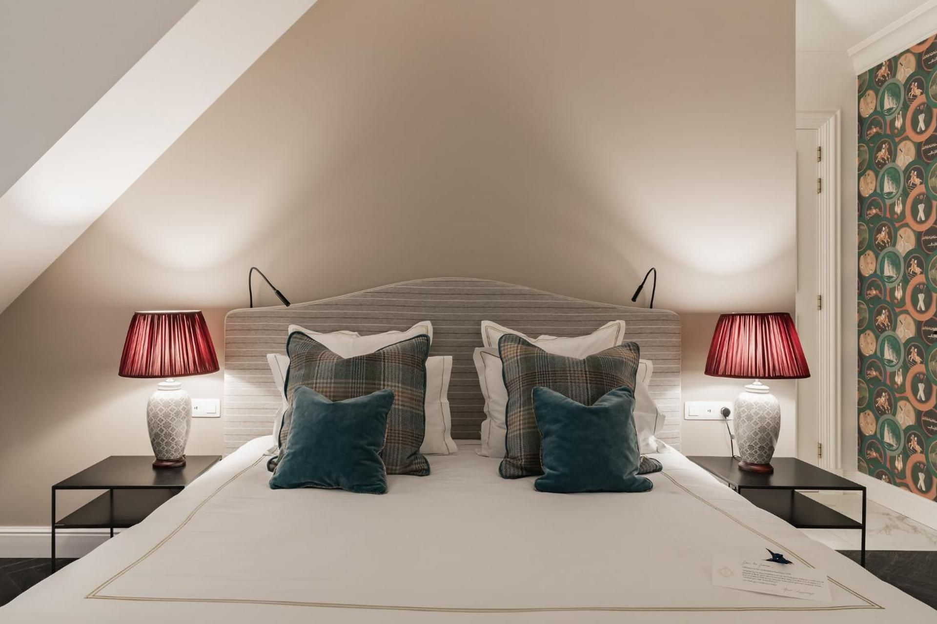 Superior King Room
