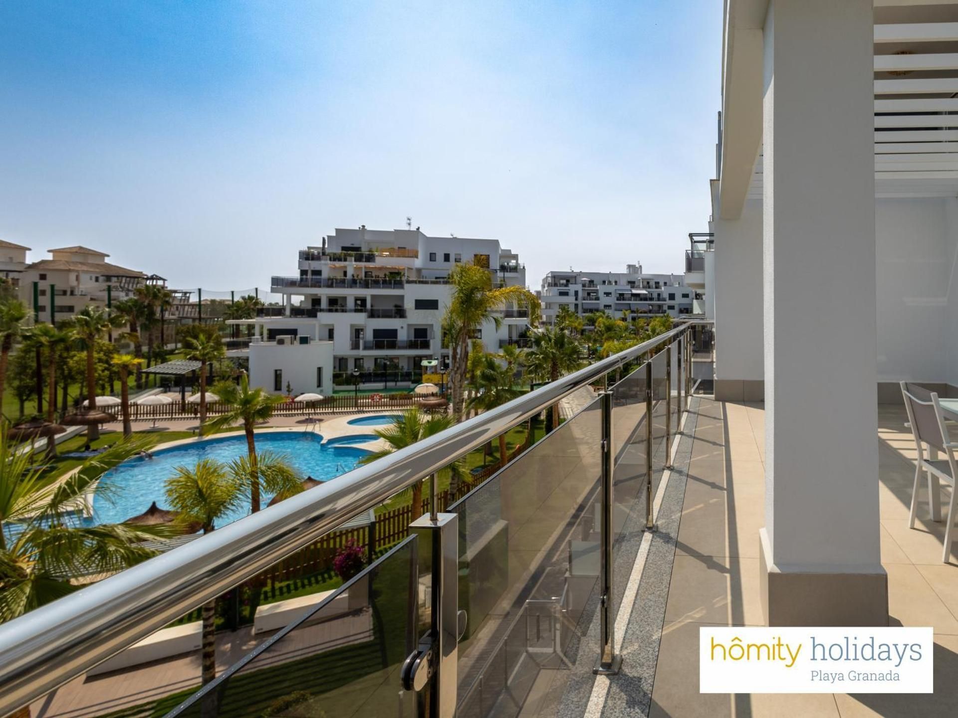 Luxury Apartment with Pool and Golf view