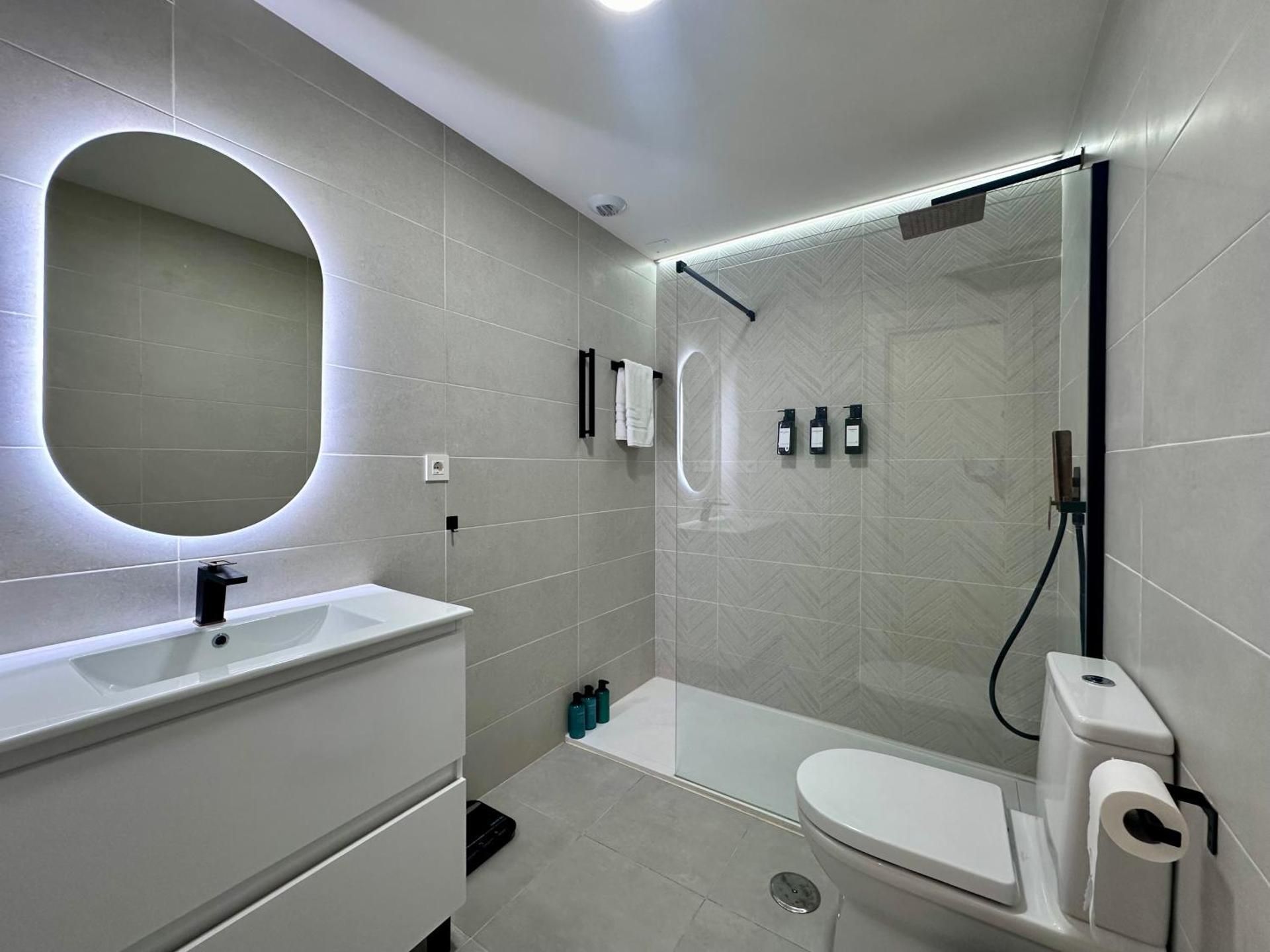 Deluxe Two-Bedroom Apartment with Garden View