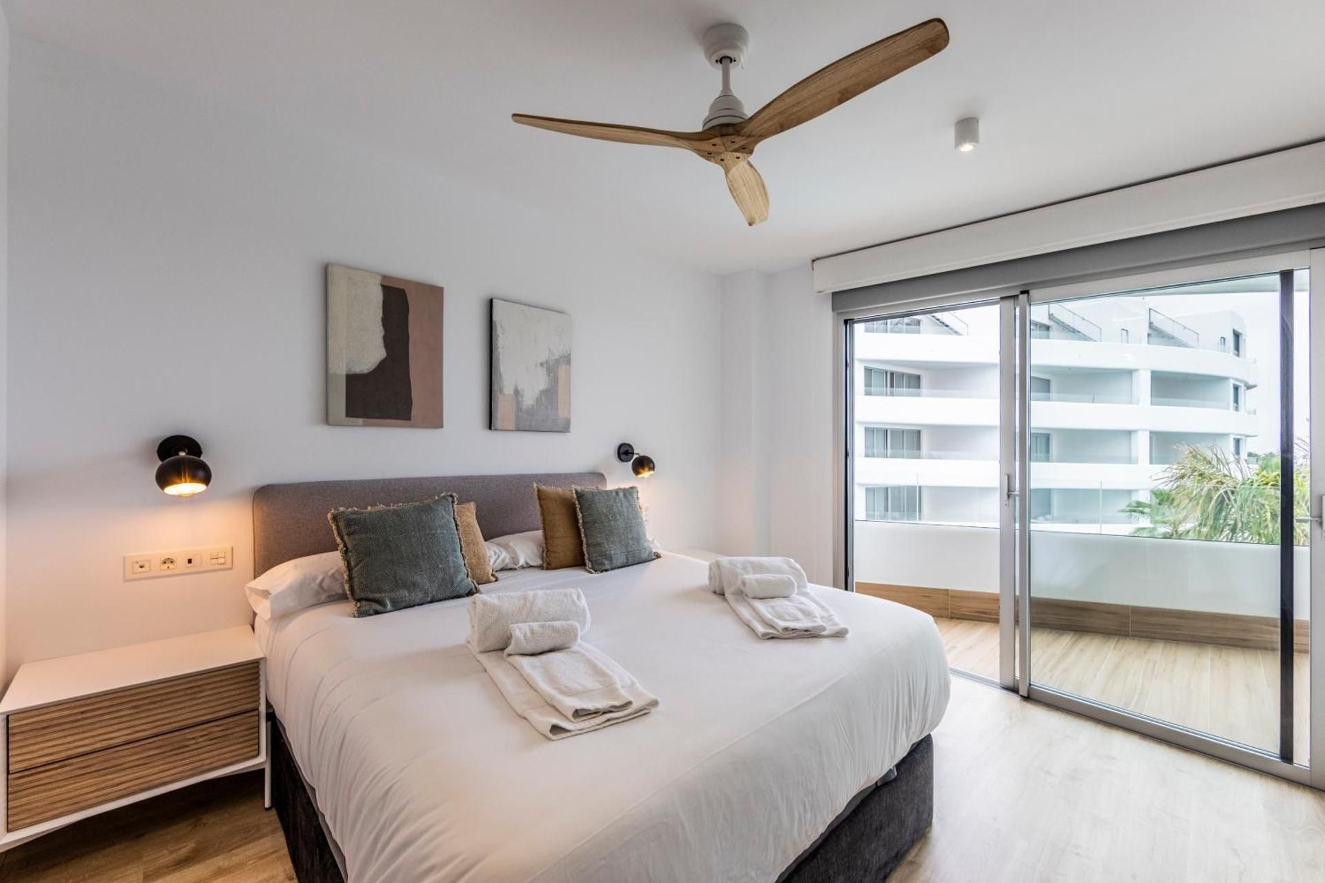 Luxury Apartment with pool view and golf