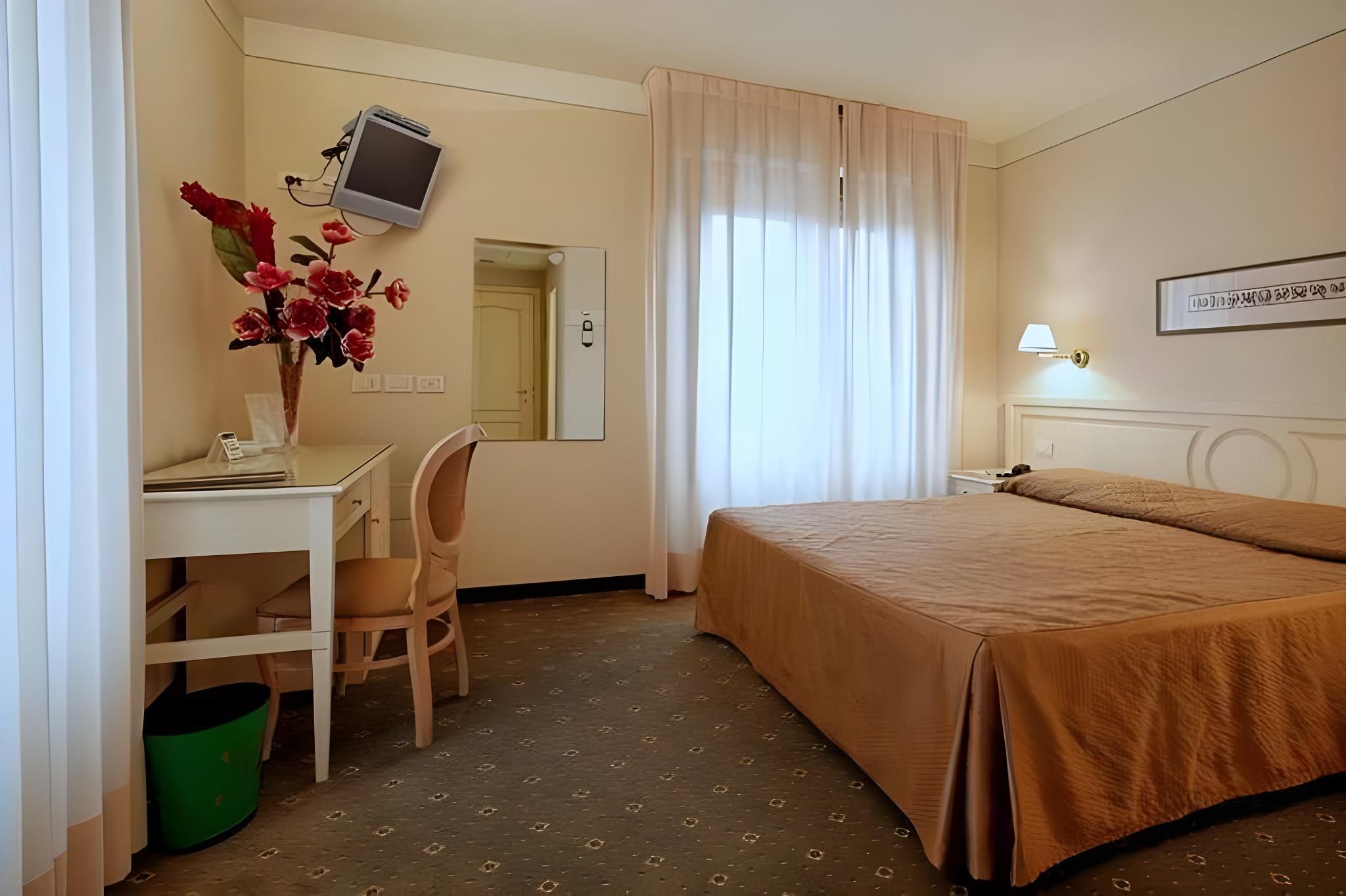 Hotel Bologna Single Room