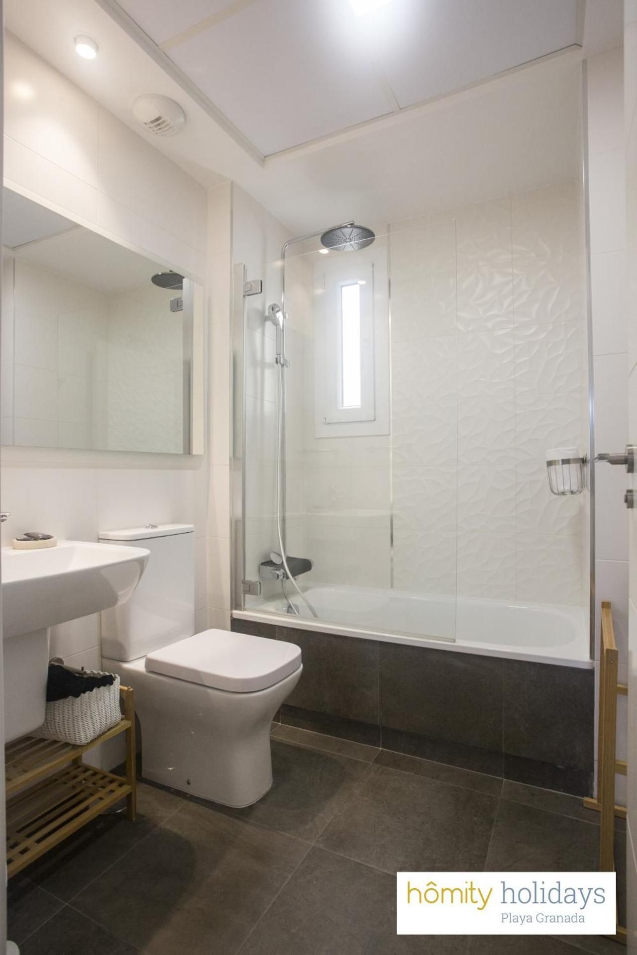 Two-Bedroom Deluxe Apartment with Ocean View