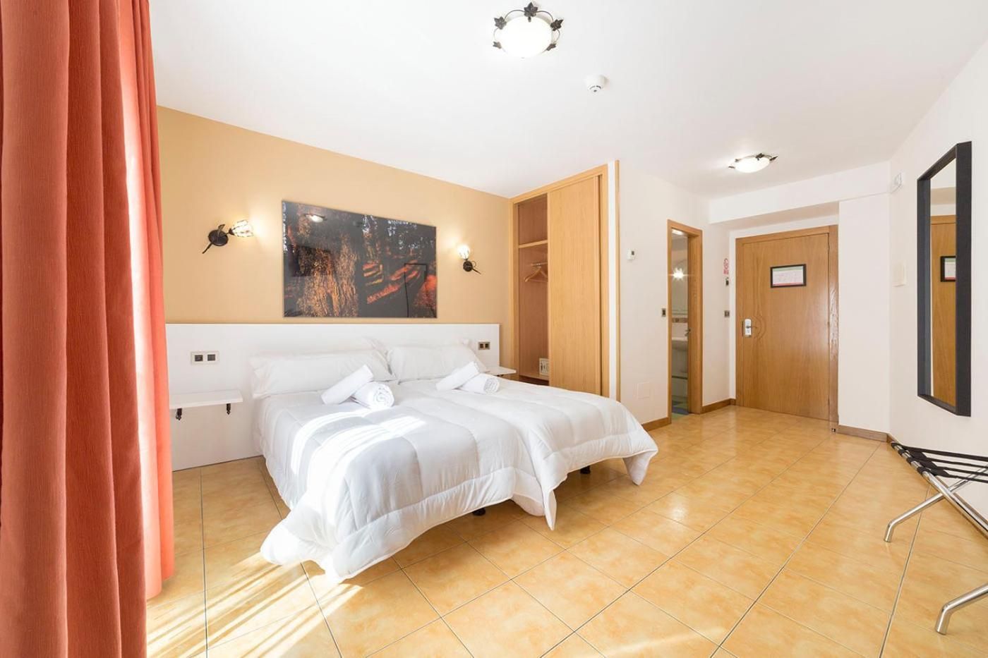 Stellae Luscofusco Twin Room