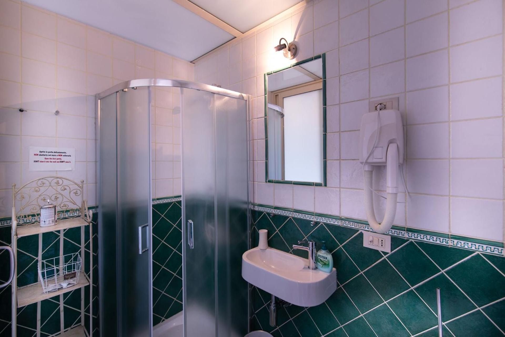 Comfort Quadruple Room