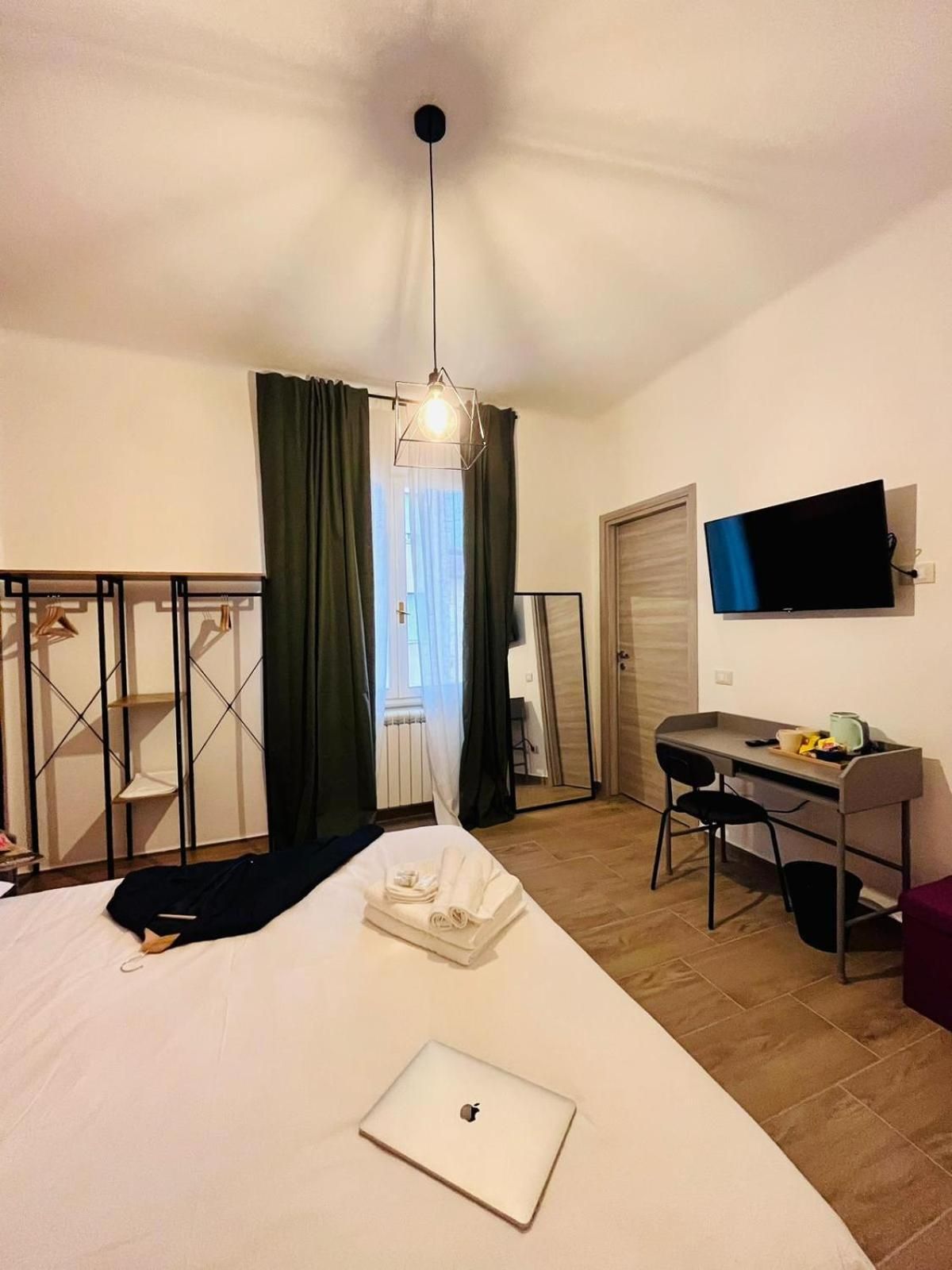 A Pisa con amore Superior Double Room with Private Bathroom 2